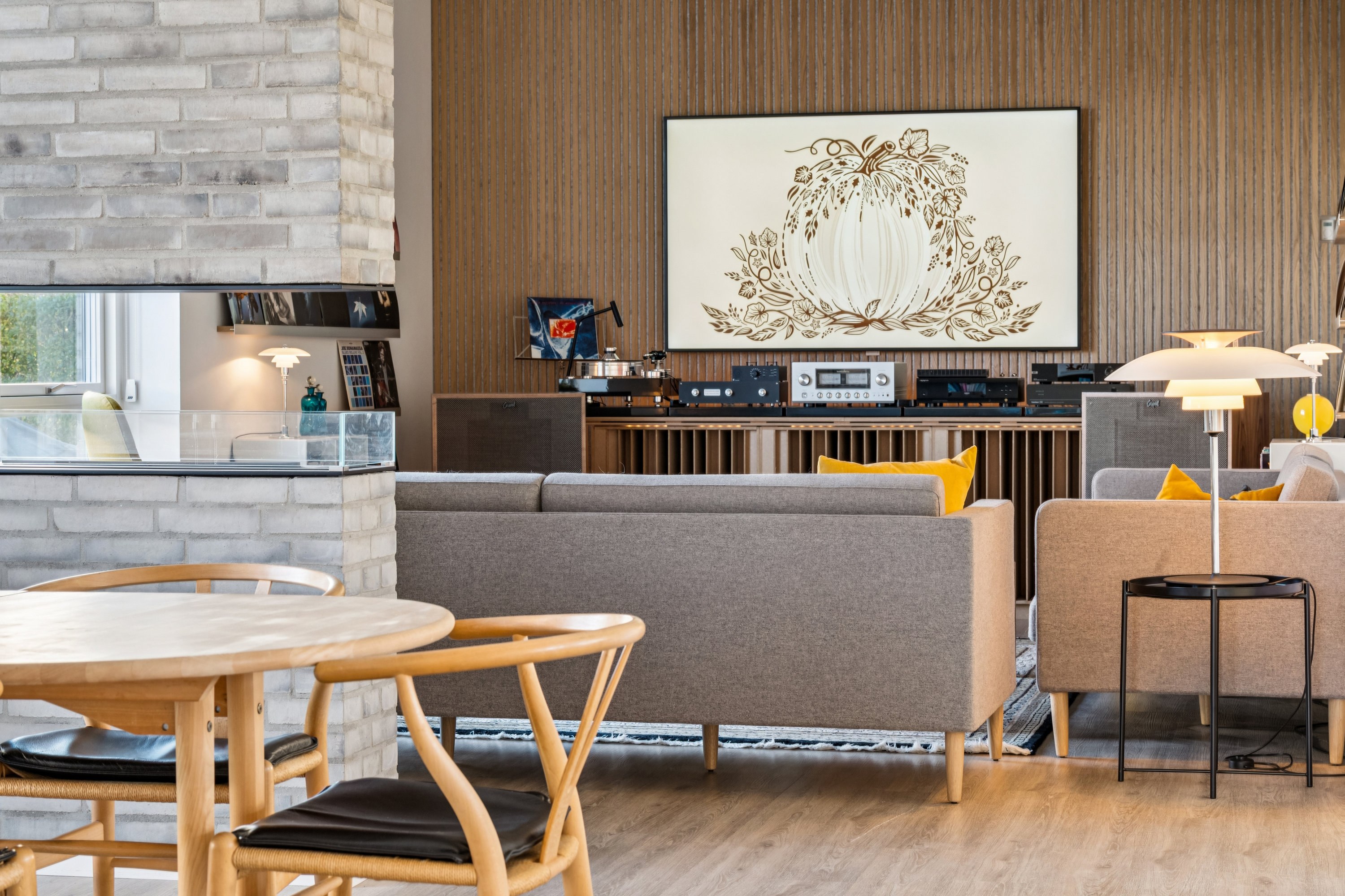 Fremhævet stue billede i fuldskærmstilstand. Billede af Kiplings Alle 22, 9260 Gistrup