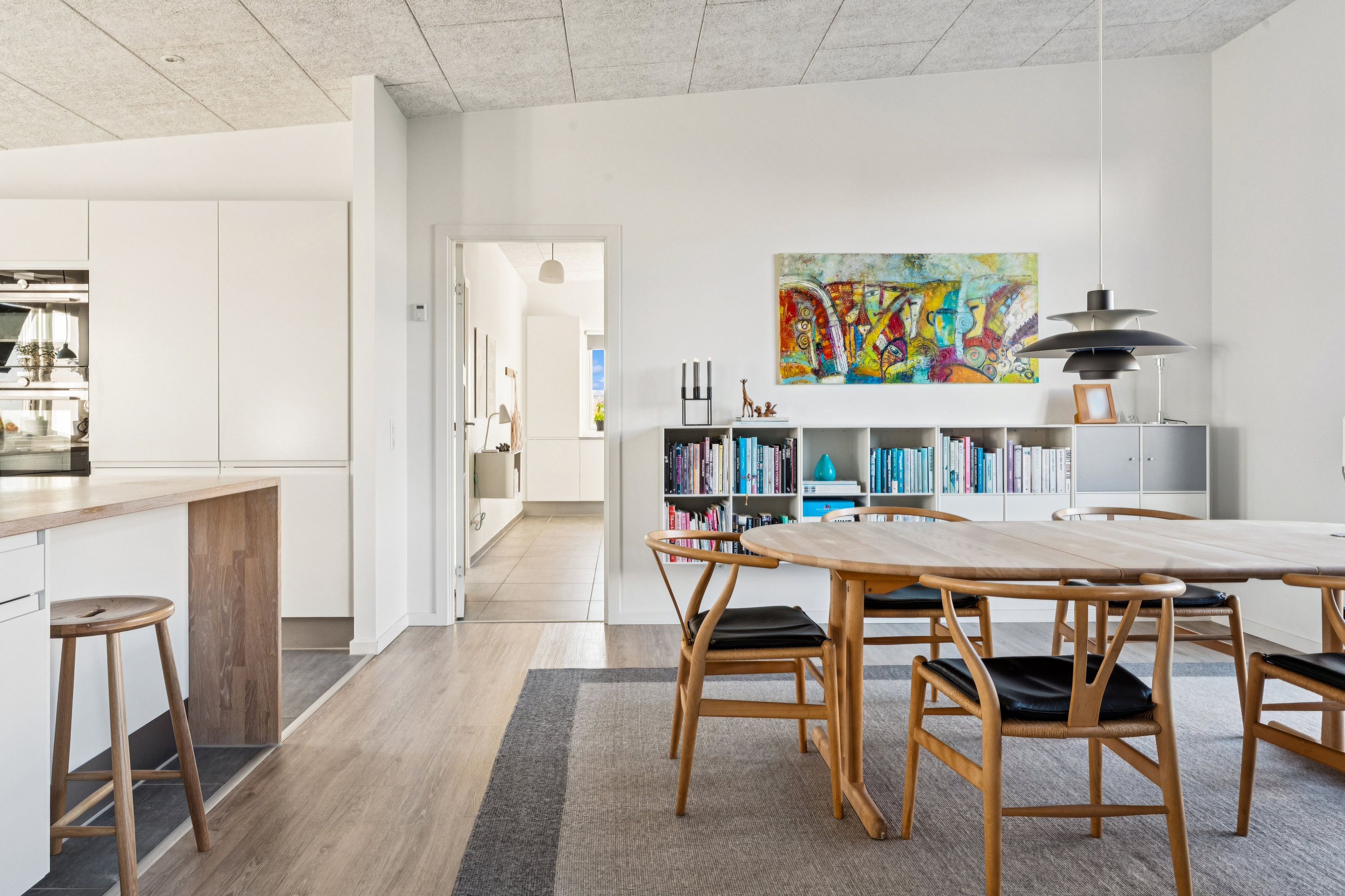 Fremhævet spisestue billede i fuldskærmstilstand. Billede af Kiplings Alle 22, 9260 Gistrup