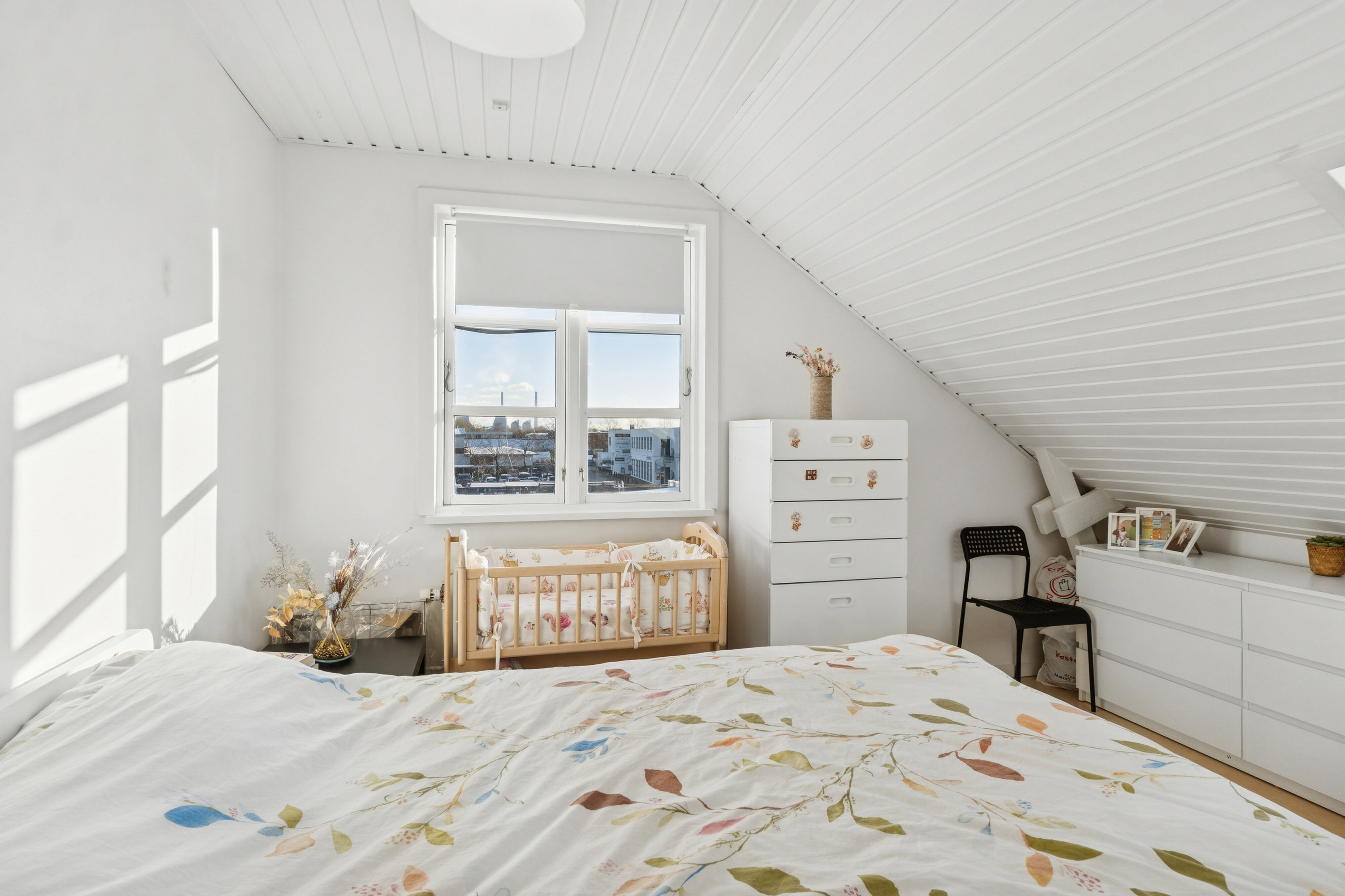 Fremhævet soveværelse billede i fuldskærmstilstand. Billede af Gammel Køge Landevej 513, 1. tv., 2650 Hvidovre