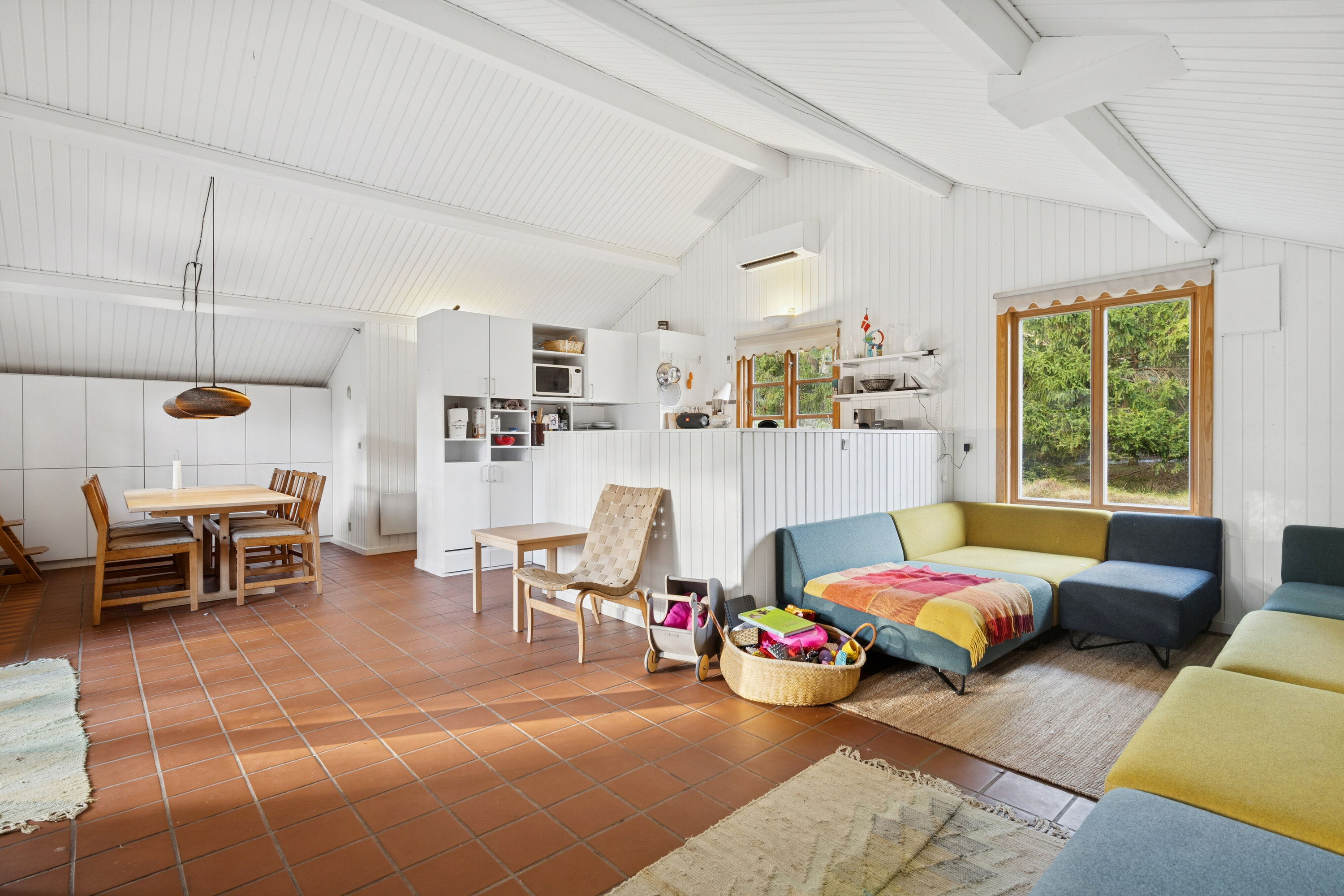 Fremhævet stue billede i fuldskærmstilstand. Billede af Signe Fabers Vej 9, Tibirke Sand, 3300 Frederiksværk