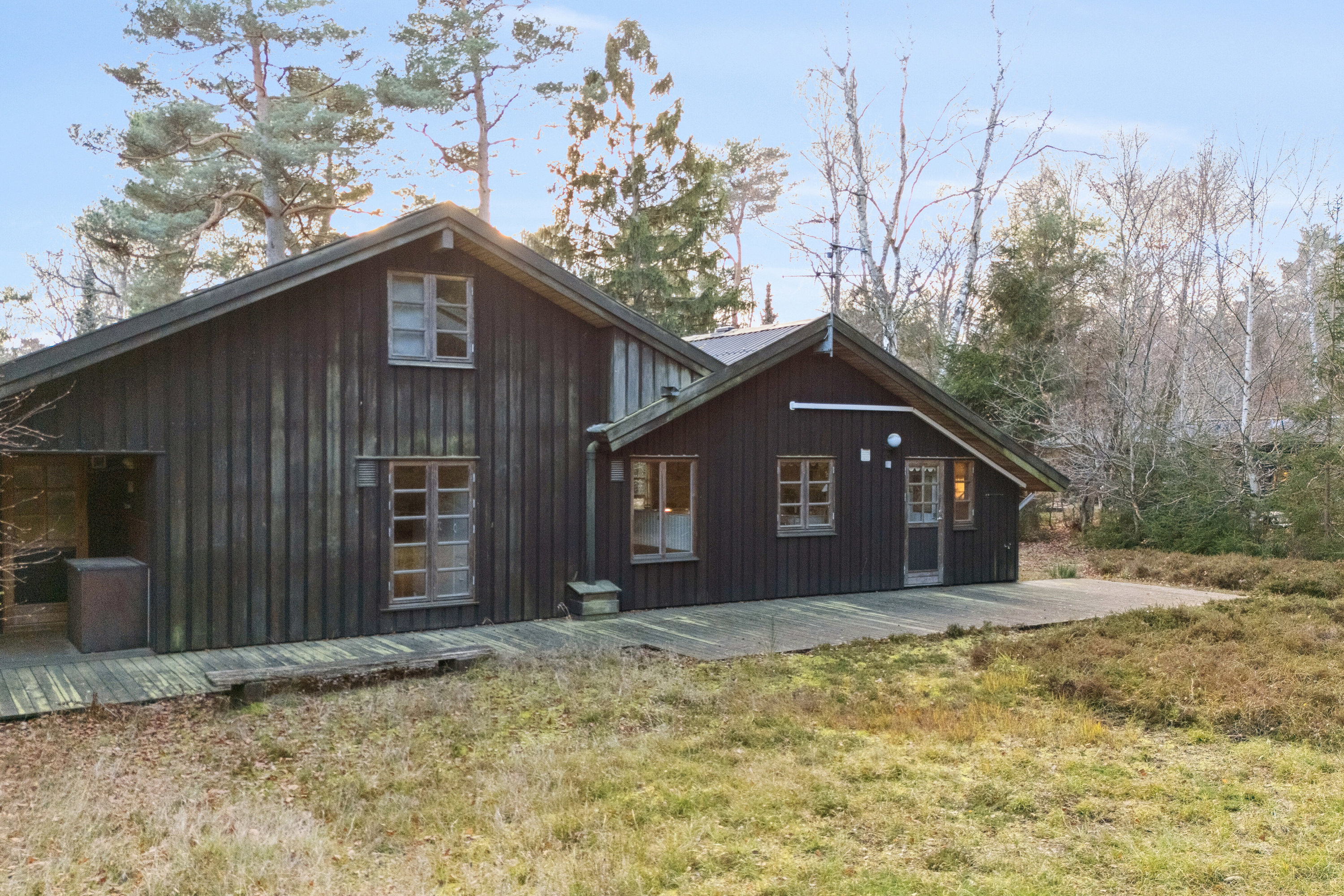 Fremhævet set fra haven billede i fuldskærmstilstand. Billede af Signe Fabers Vej 9, Tibirke Sand, 3300 Frederiksværk