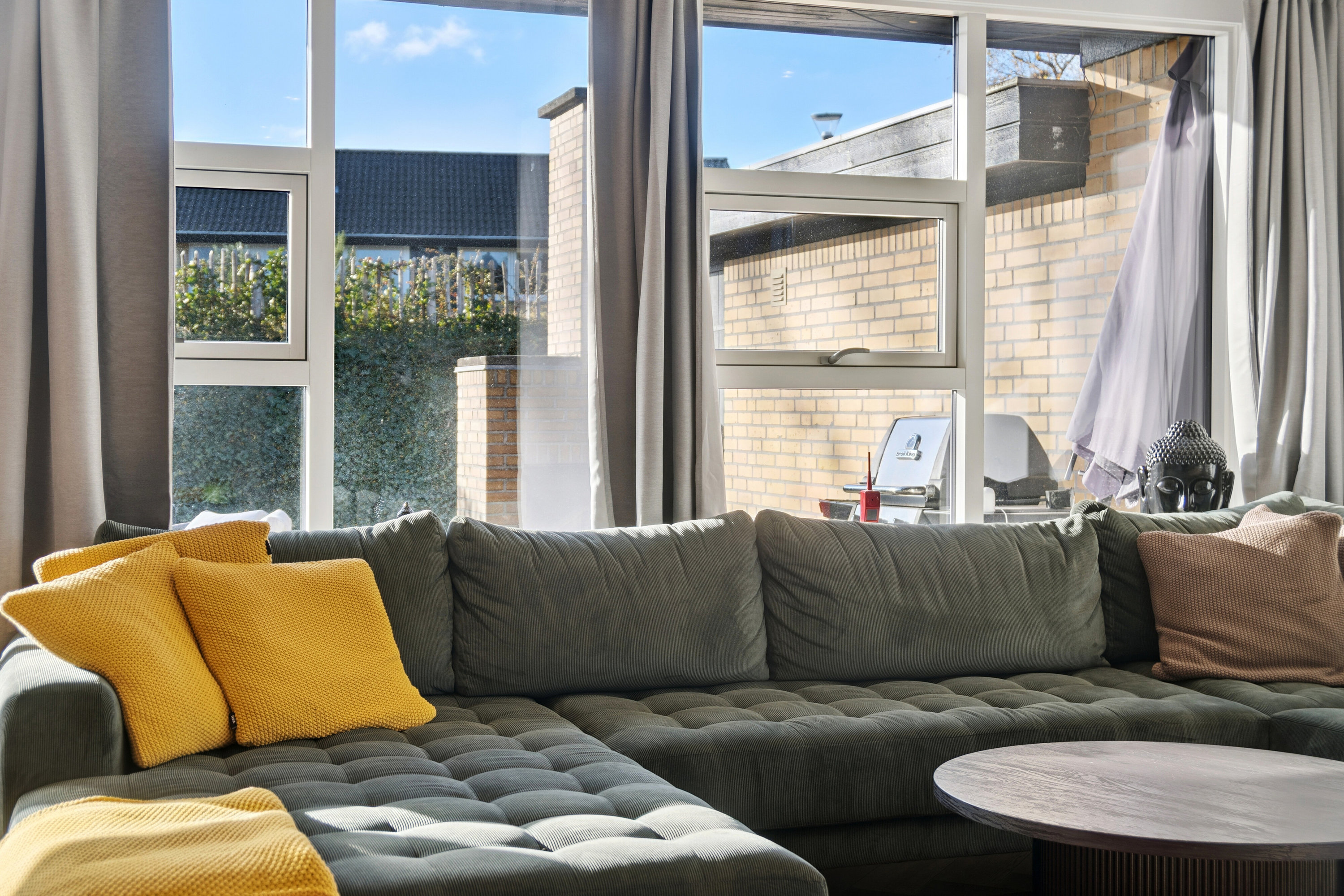 Fremhævet stue billede i fuldskærmstilstand. Billede af Strandbakken 103, 4400 Kalundborg