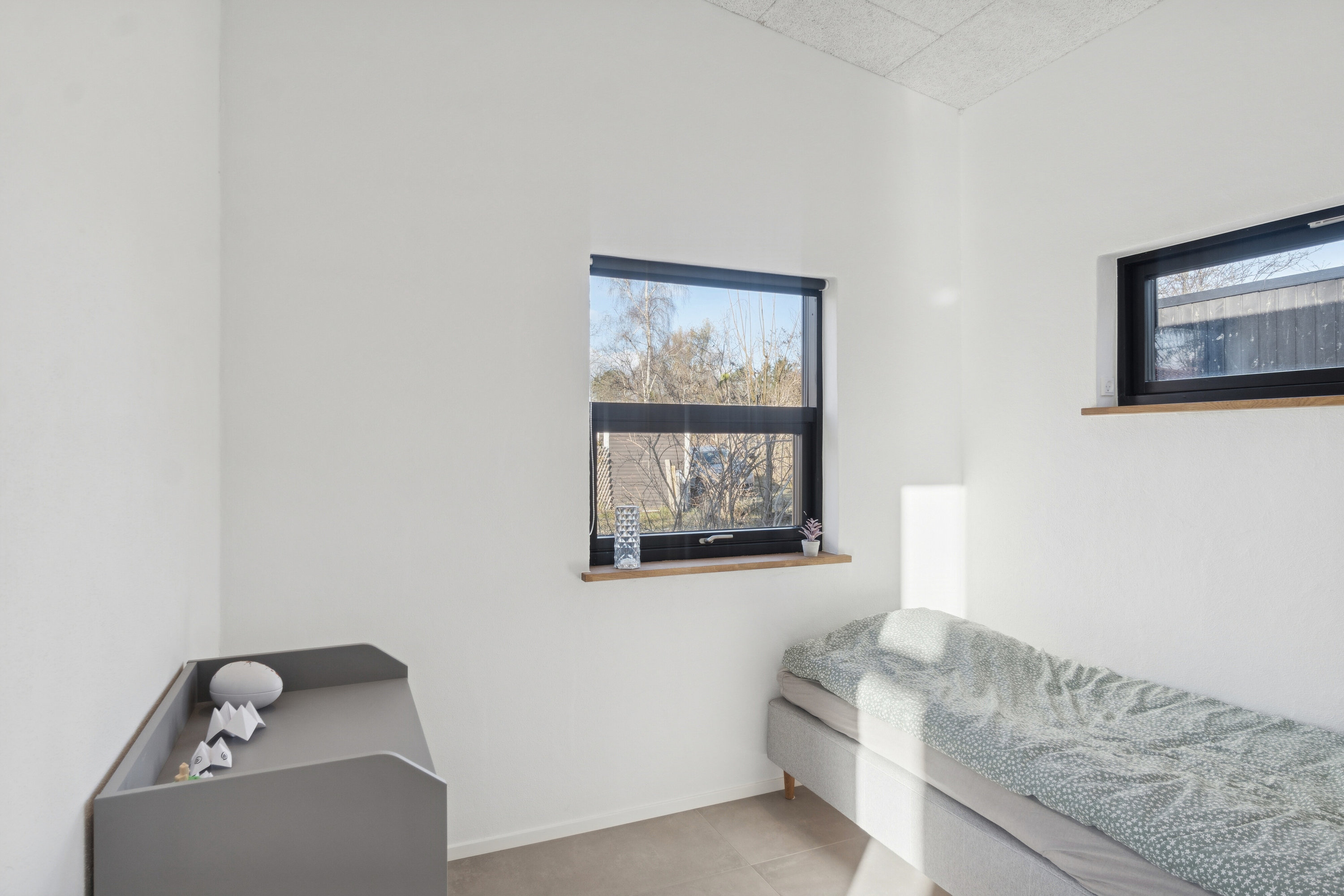 Fremhævet soveværelse billede i fuldskærmstilstand. Billede af Tjurvej 18, Gundestrup, 4571 Grevinge