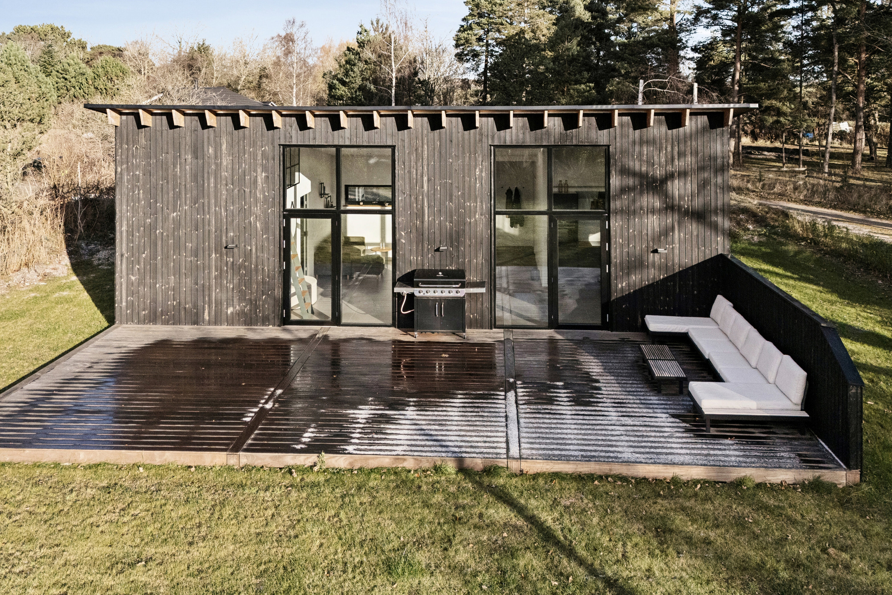 Fremhævet terrasse billede i fuldskærmstilstand. Billede af Tjurvej 18, Gundestrup, 4571 Grevinge