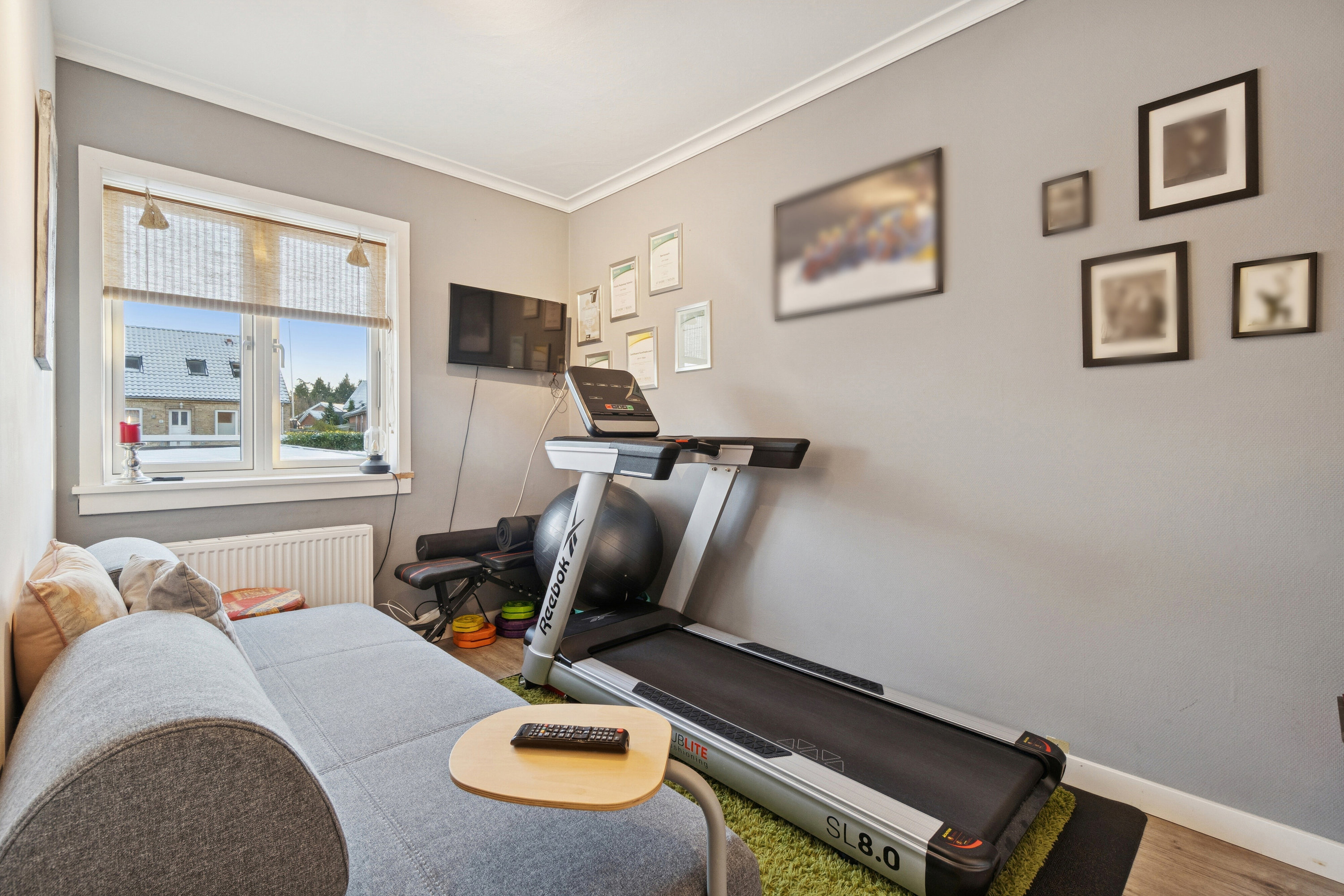 Fremhævet stue billede i fuldskærmstilstand. Billede af Kløverprisvej 88, 2650 Hvidovre