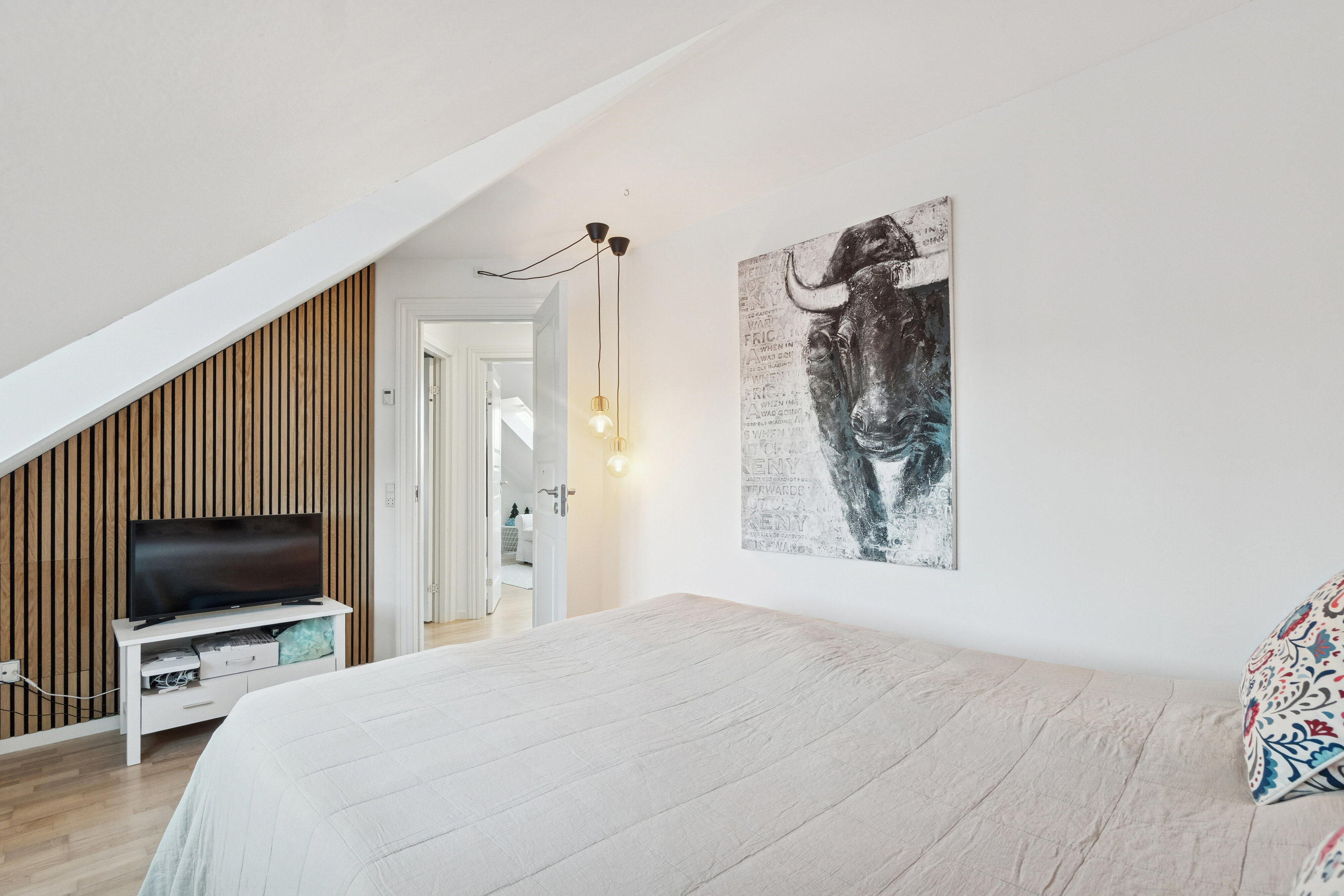 Fremhævet soveværelse billede i fuldskærmstilstand. Billede af Kløverprisvej 88, 2650 Hvidovre