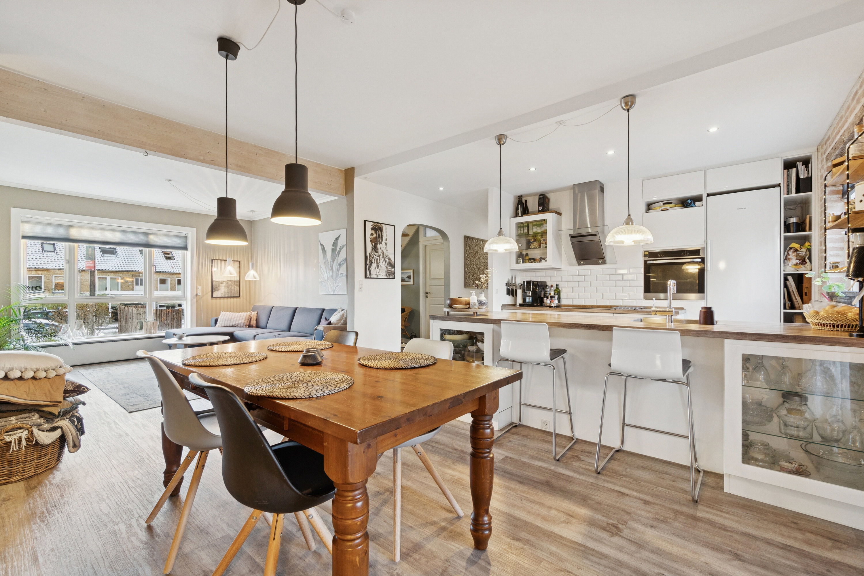 Fremhævet spisestue billede i fuldskærmstilstand. Billede af Kløverprisvej 88, 2650 Hvidovre