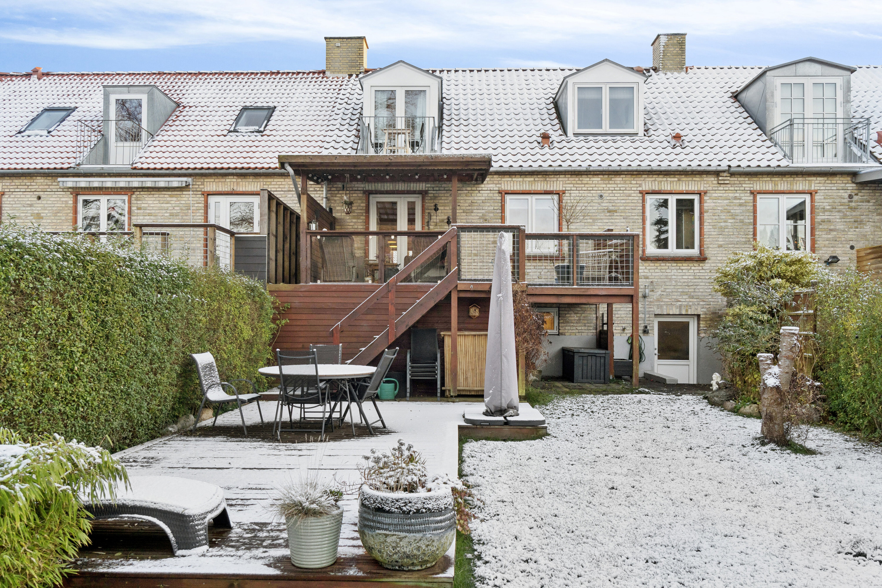 Fremhævet set fra haven billede i fuldskærmstilstand. Billede af Kløverprisvej 88, 2650 Hvidovre