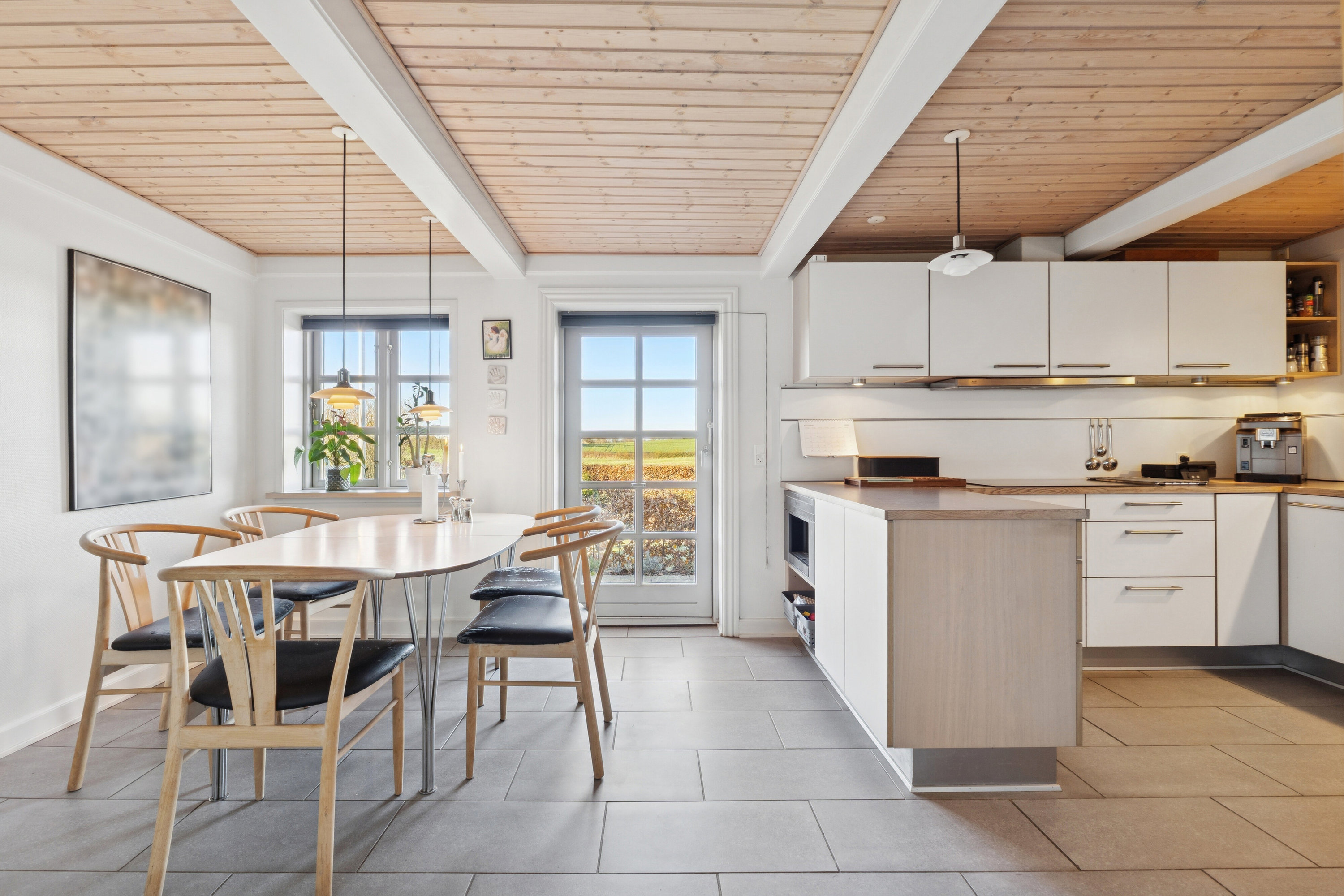 Fremhævet spisestue billede i fuldskærmstilstand. Billede af Skovmarksvej 2, 5762 Vester Skerninge