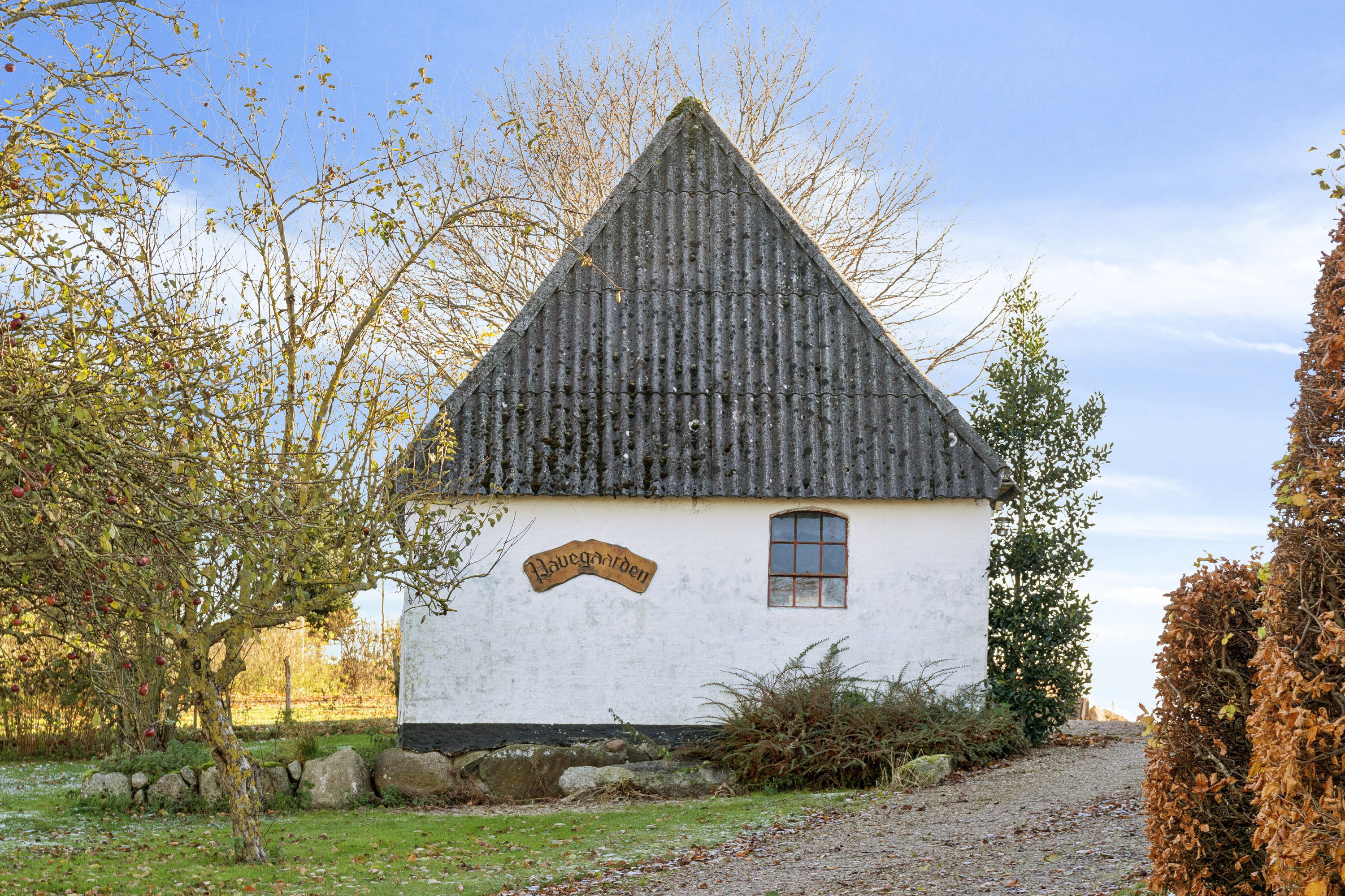 Fremhævet set fra vejen billede i fuldskærmstilstand. Billede af Skovmarksvej 2, 5762 Vester Skerninge