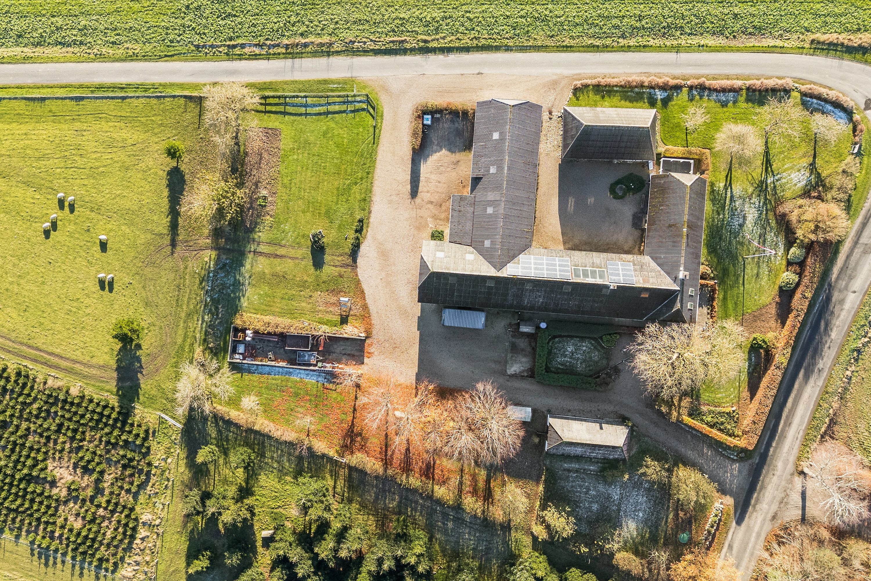Fremhævet luftfoto billede i fuldskærmstilstand. Billede af Skovmarksvej 2, 5762 Vester Skerninge