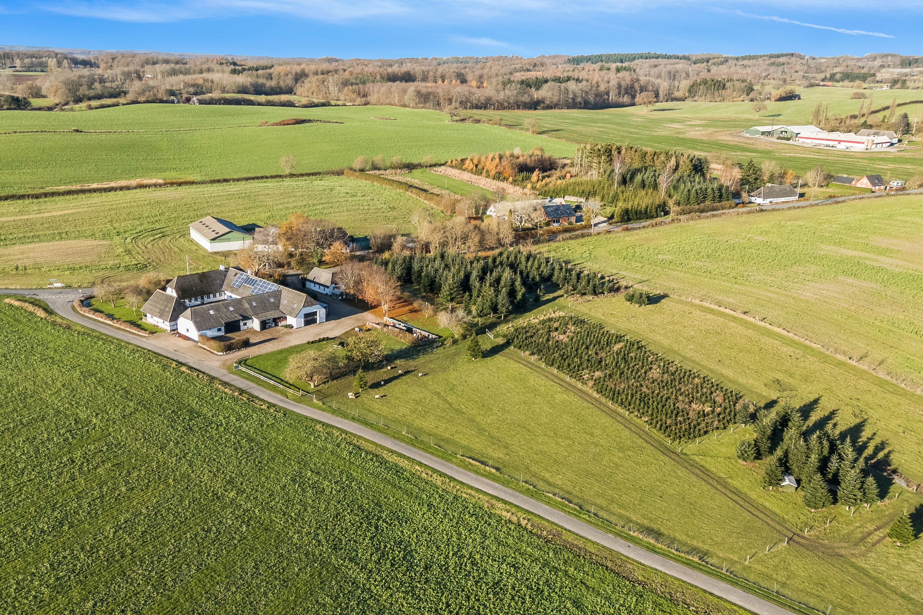 Fremhævet luftfoto billede i fuldskærmstilstand. Billede af Skovmarksvej 2, 5762 Vester Skerninge