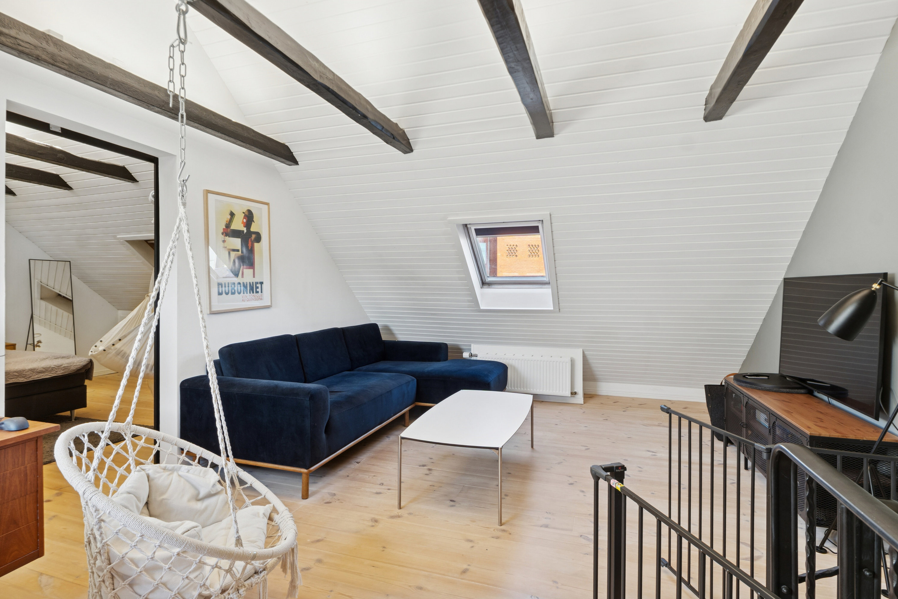 Fremhævet stue billede i fuldskærmstilstand. Billede af Planteheldvej 12A, 2650 Hvidovre