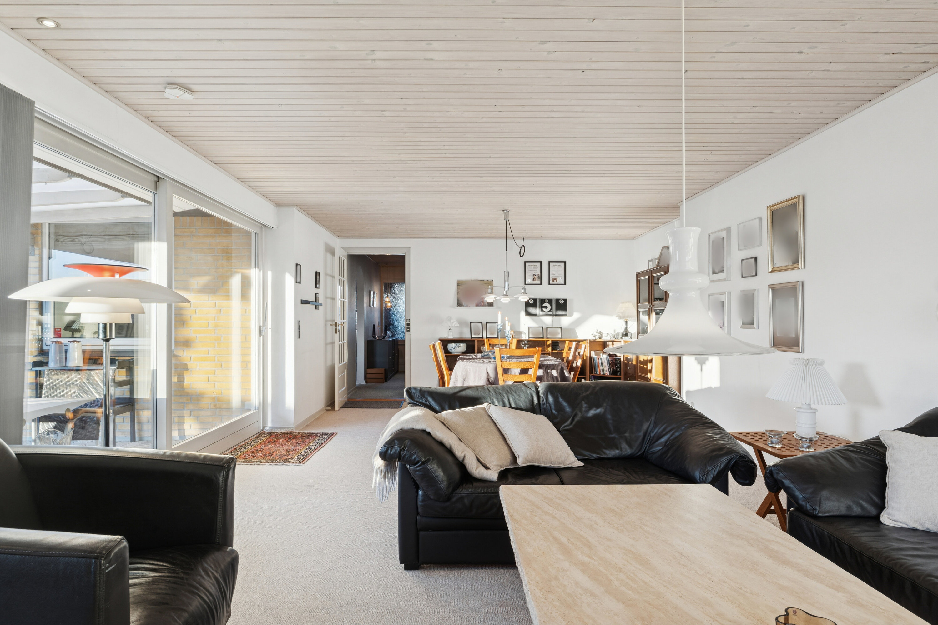 Fremhævet stue billede i fuldskærmstilstand. Billede af Ædelgranen 12, 8620 Kjellerup