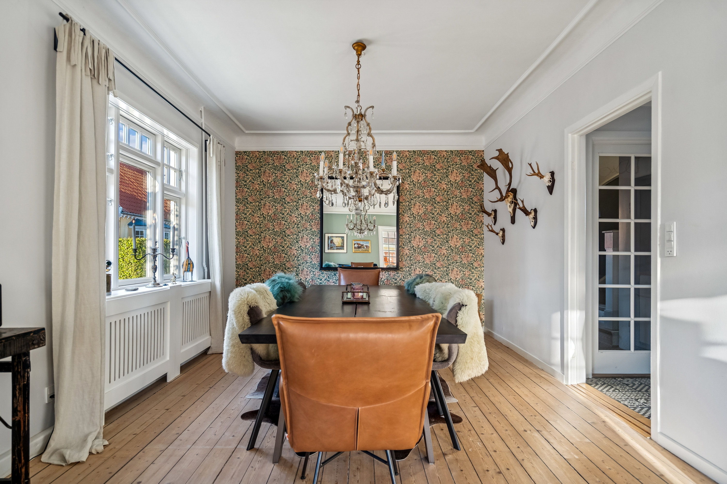 Fremhævet stue billede i fuldskærmstilstand. Billede af Østerled 3, Østerby, 9990 Skagen