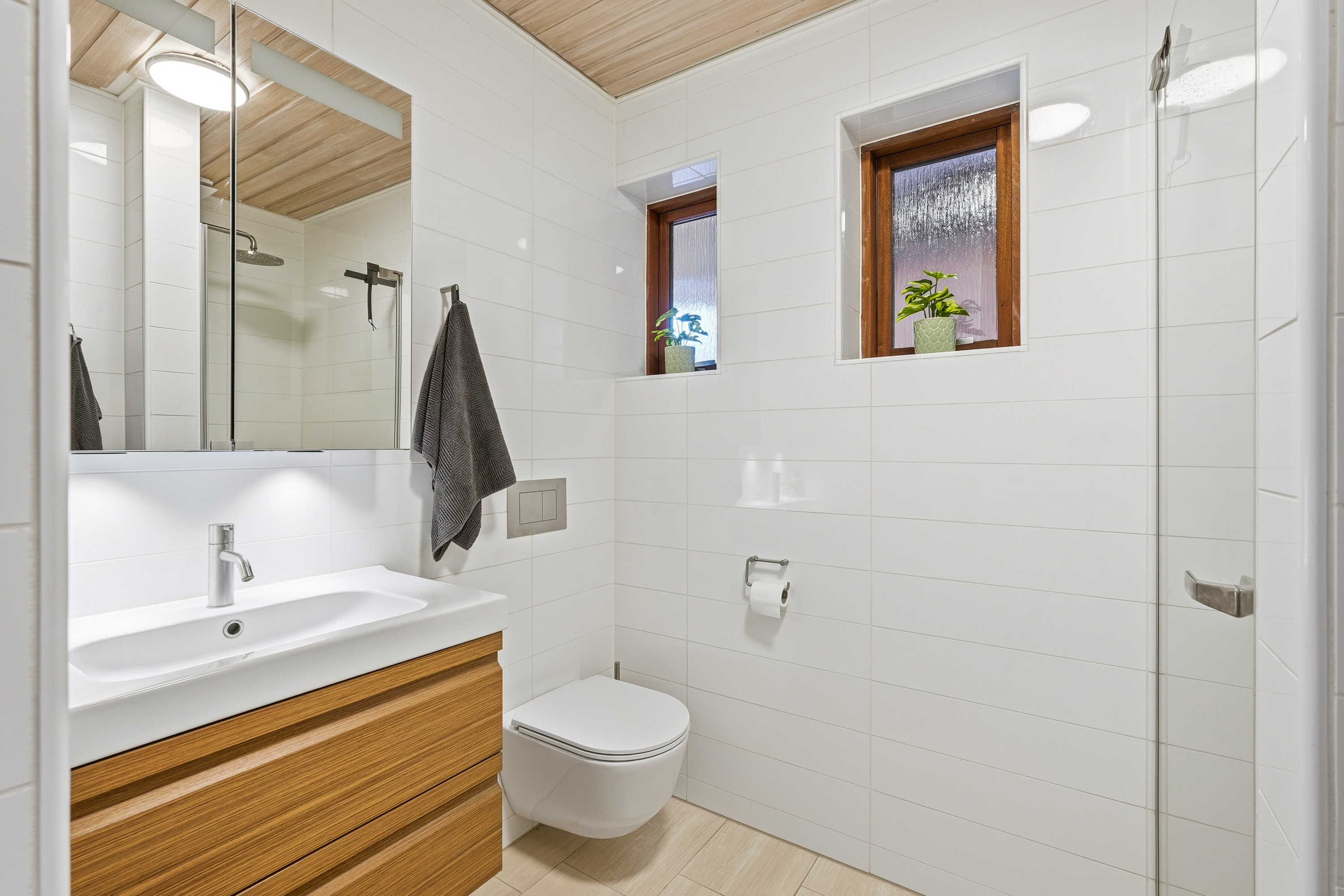 Fremhævet badeværelse billede i fuldskærmstilstand. Billede af Rypebakken 32, Snestrup, 5210 Odense NV