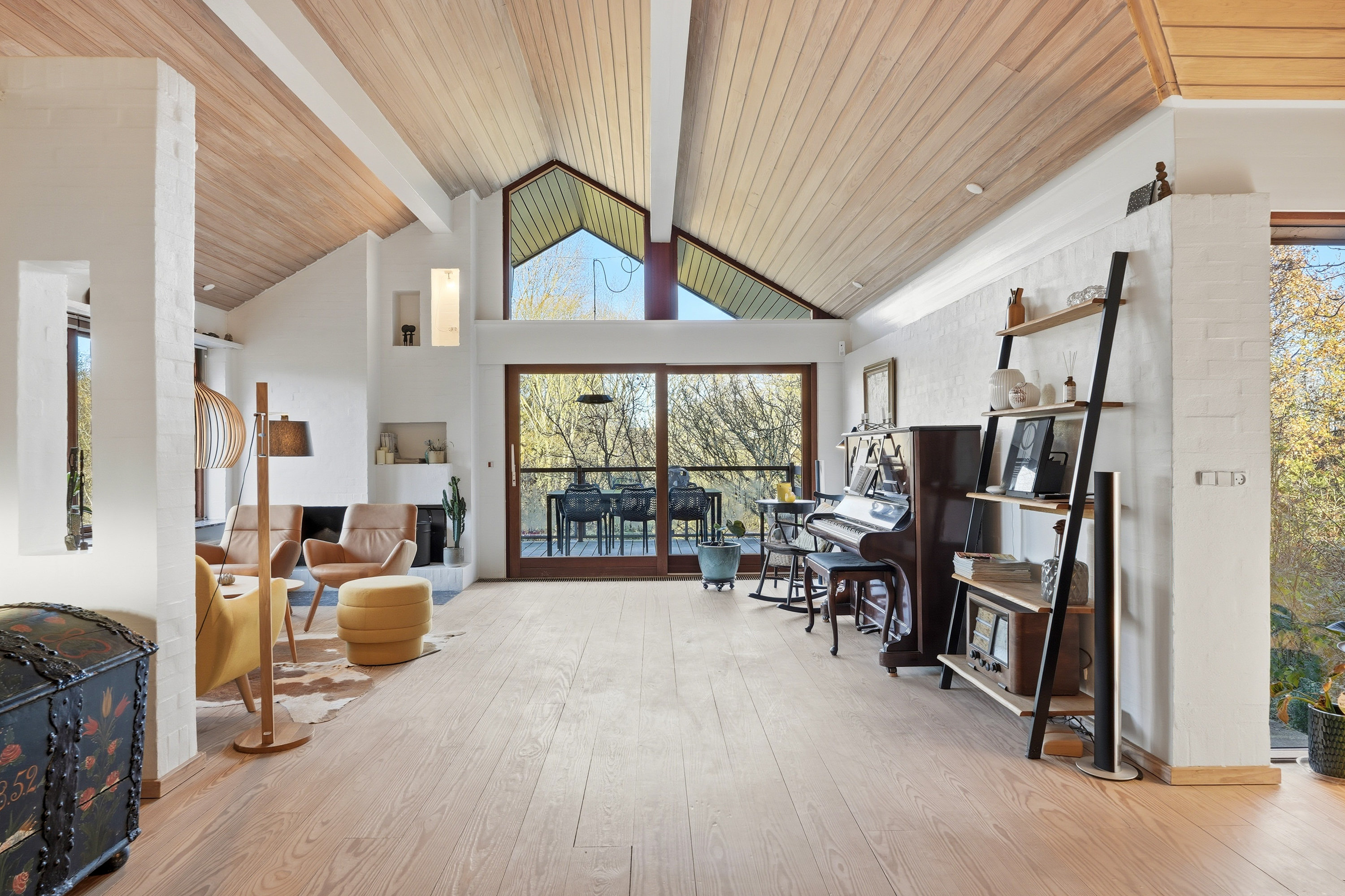 Fremhævet stue billede i fuldskærmstilstand. Billede af Rypebakken 32, Snestrup, 5210 Odense NV