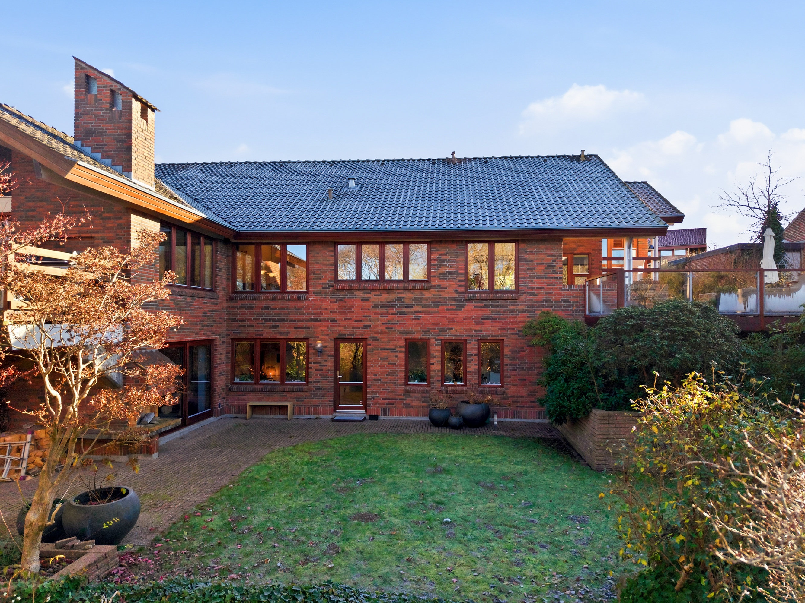 Fremhævet facade billede i fuldskærmstilstand. Billede af Rypebakken 32, Snestrup, 5210 Odense NV