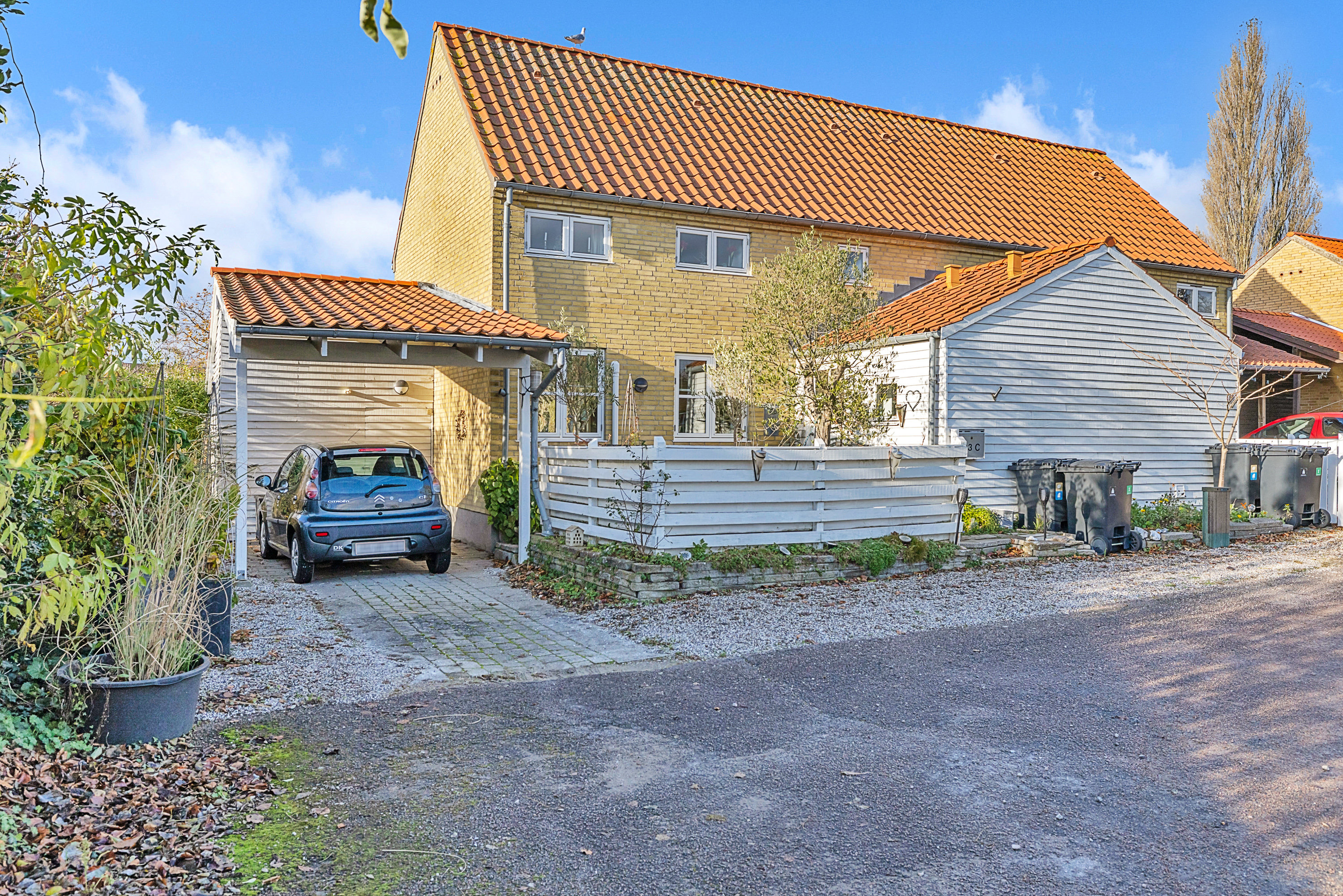 Fremhævet facade billede i fuldskærmstilstand. Billede af Assensvej 93C, 5600 Faaborg