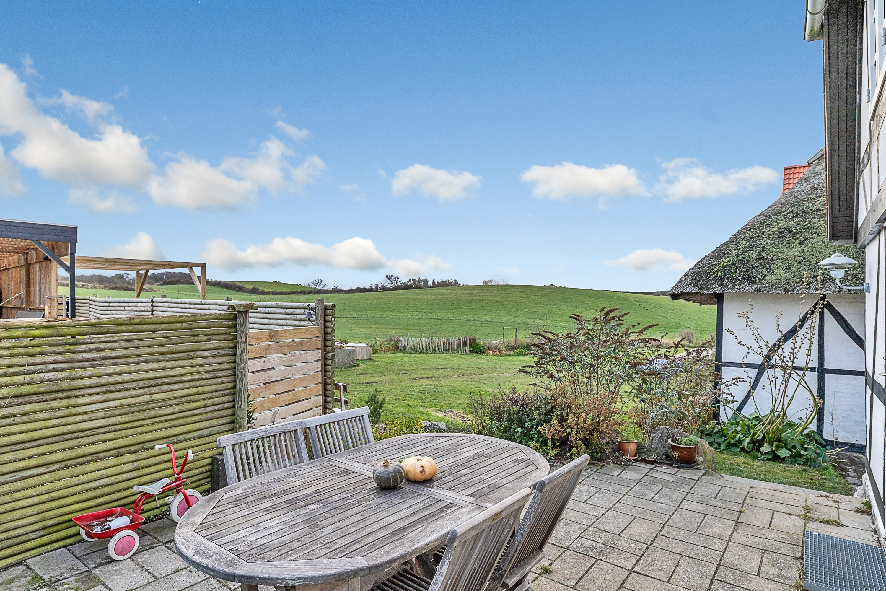 Fremhævet terrasse billede i fuldskærmstilstand. Billede af Dyreborgskovvej 2, Dyreborg, 5600 Faaborg