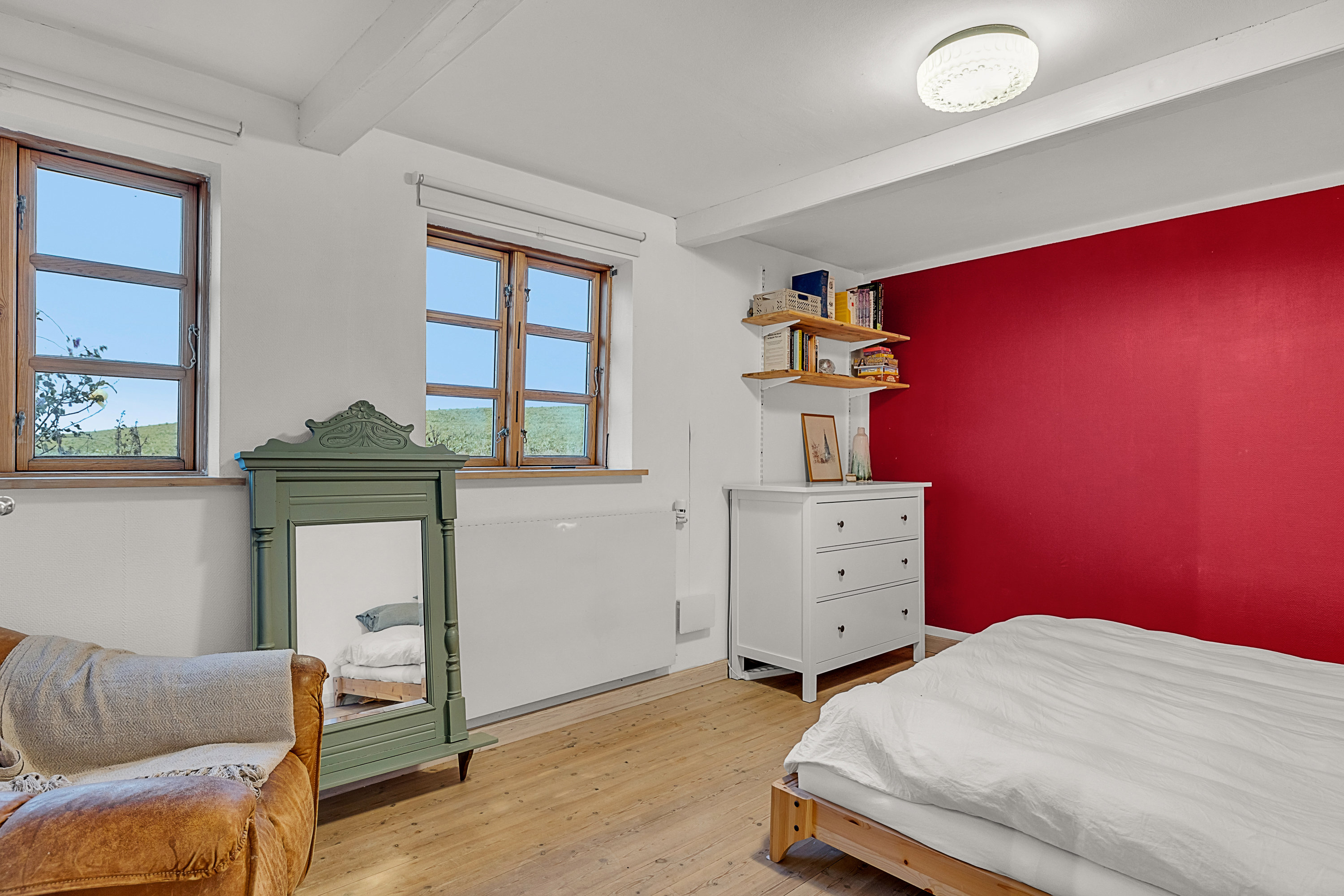 Fremhævet soveværelse billede i fuldskærmstilstand. Billede af Dyreborgskovvej 2, Dyreborg, 5600 Faaborg