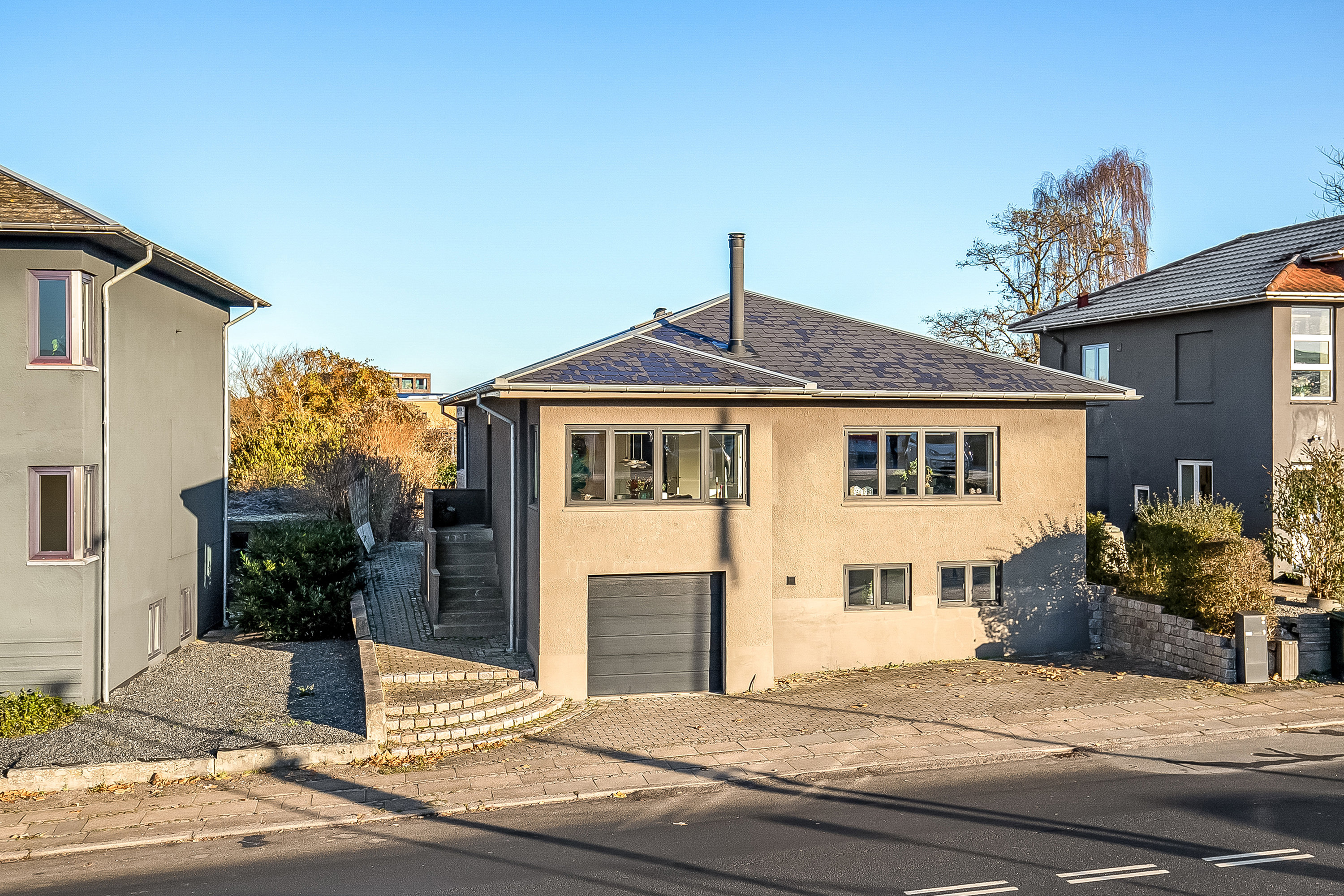 Fremhævet mastefoto billede i fuldskærmstilstand. Billede af Domhusgade 9, 6000 Kolding