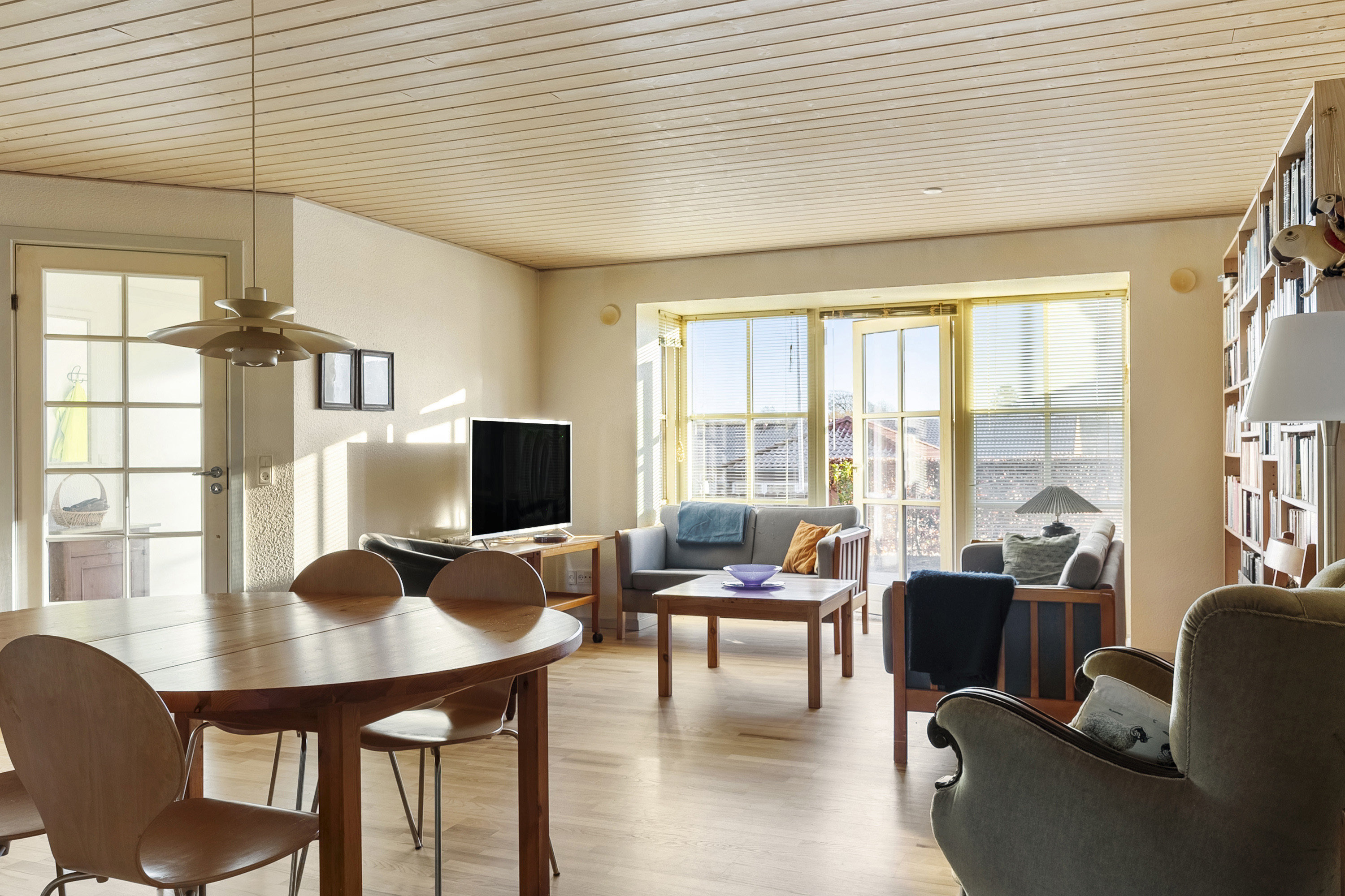 Fremhævet stue billede i fuldskærmstilstand. Billede af Jegstrupvej 154, 8361 Hasselager