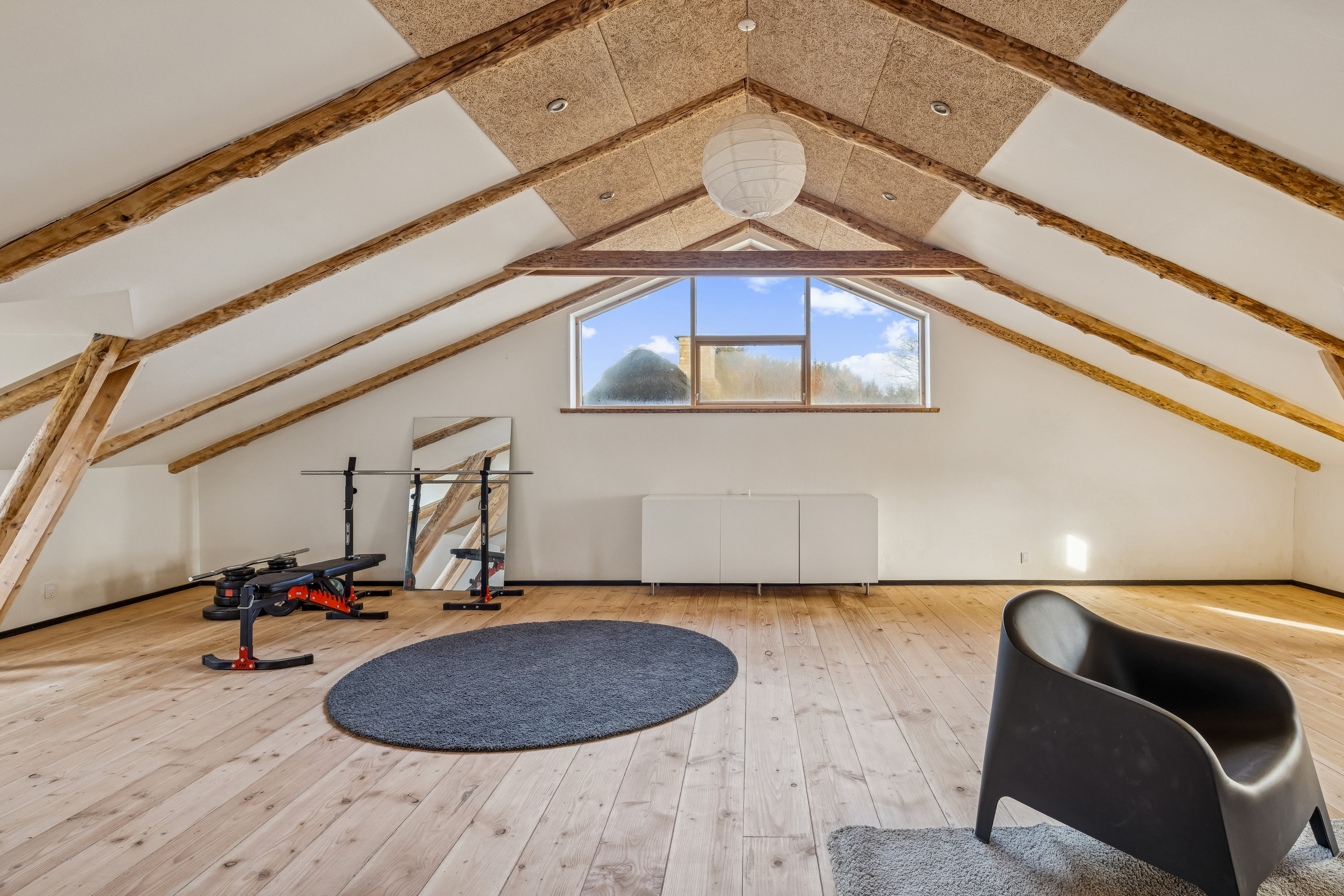 Fremhævet stue billede i fuldskærmstilstand. Billede af Dystrup Kær 2, 8586 Ørum Djurs