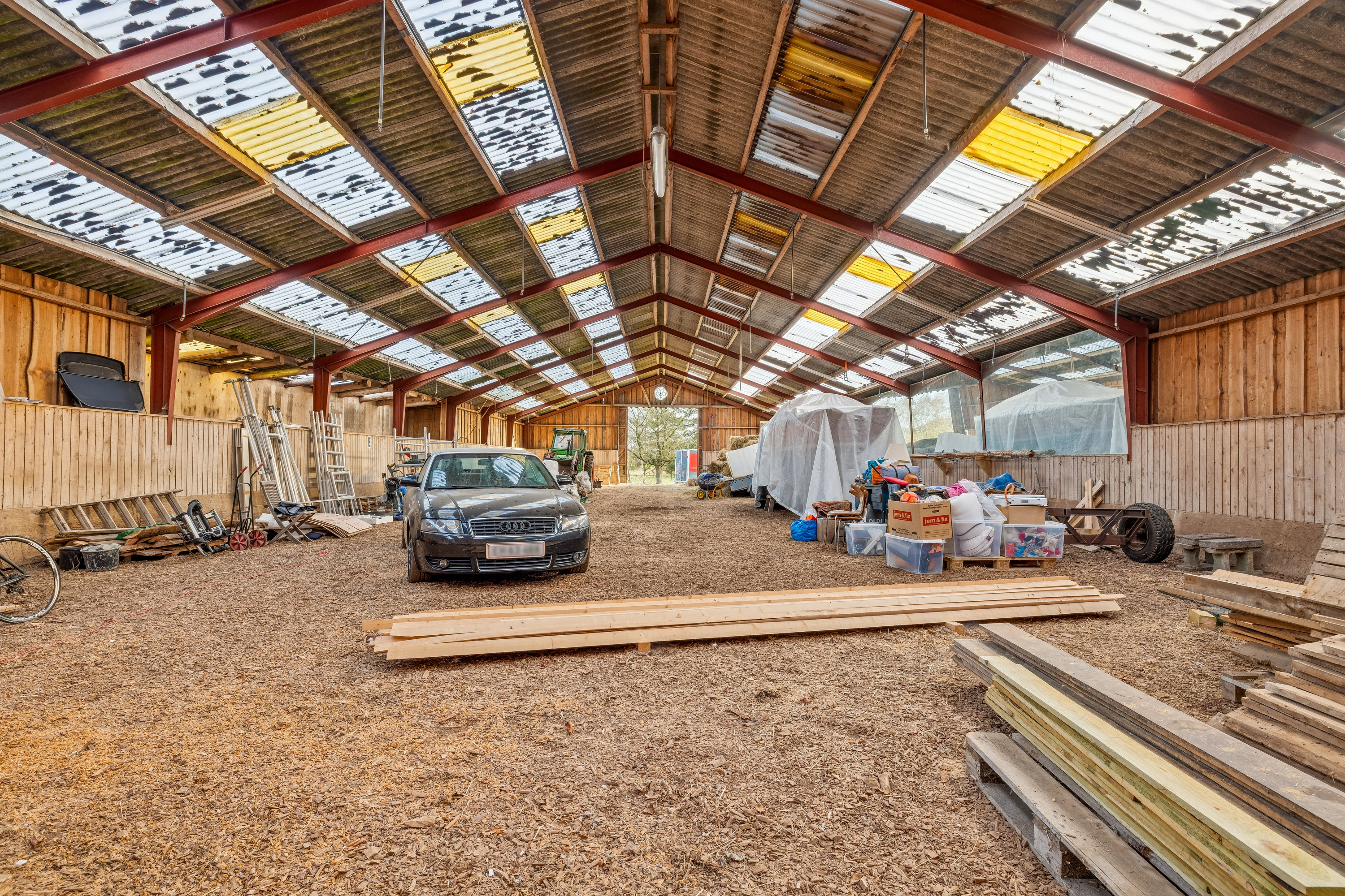 Fremhævet stald billede i fuldskærmstilstand. Billede af Dystrup Kær 2, 8586 Ørum Djurs