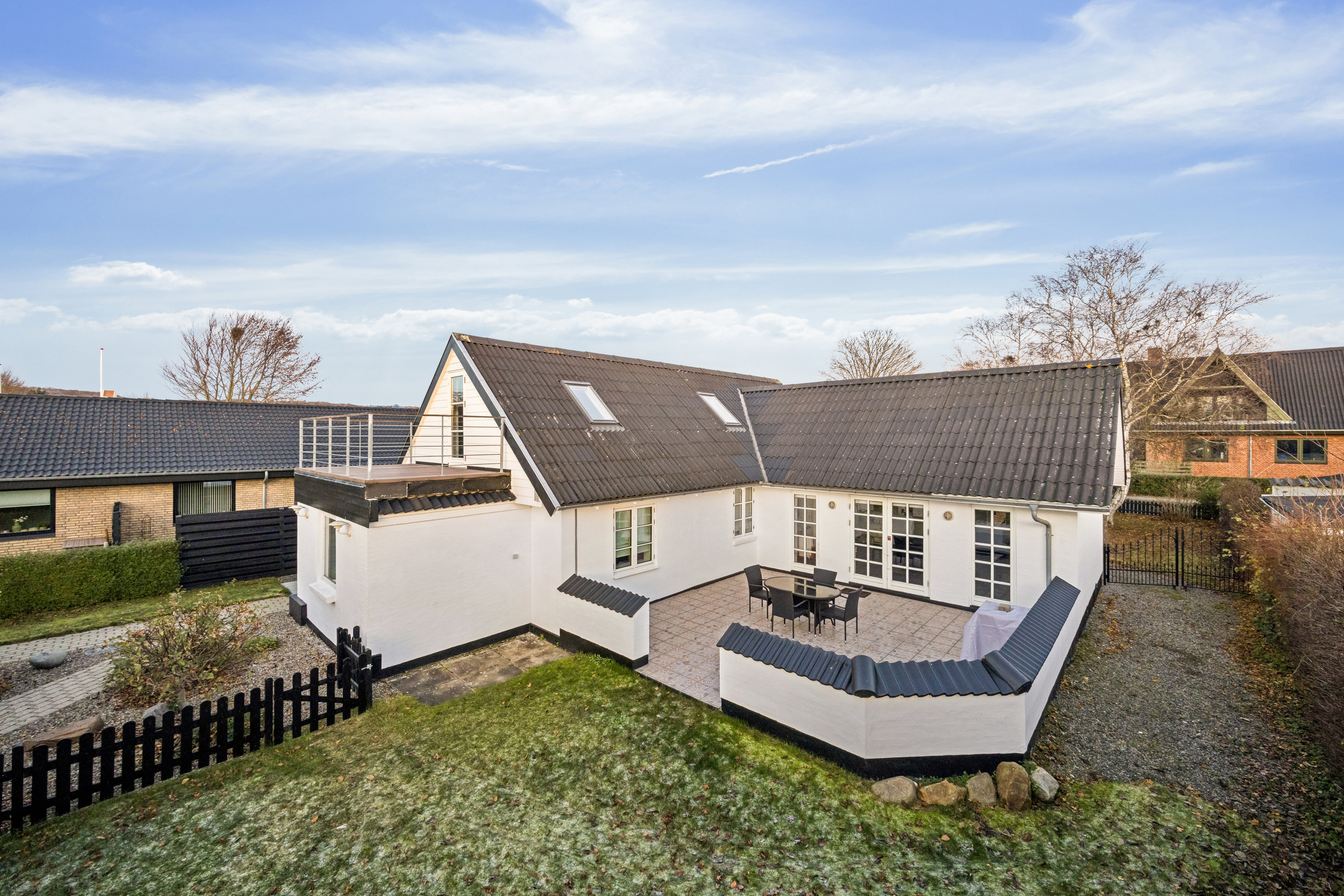 Fremhævet udendørs billede i fuldskærmstilstand. Billede af Vodskov Kirkevej 29, 9310 Vodskov