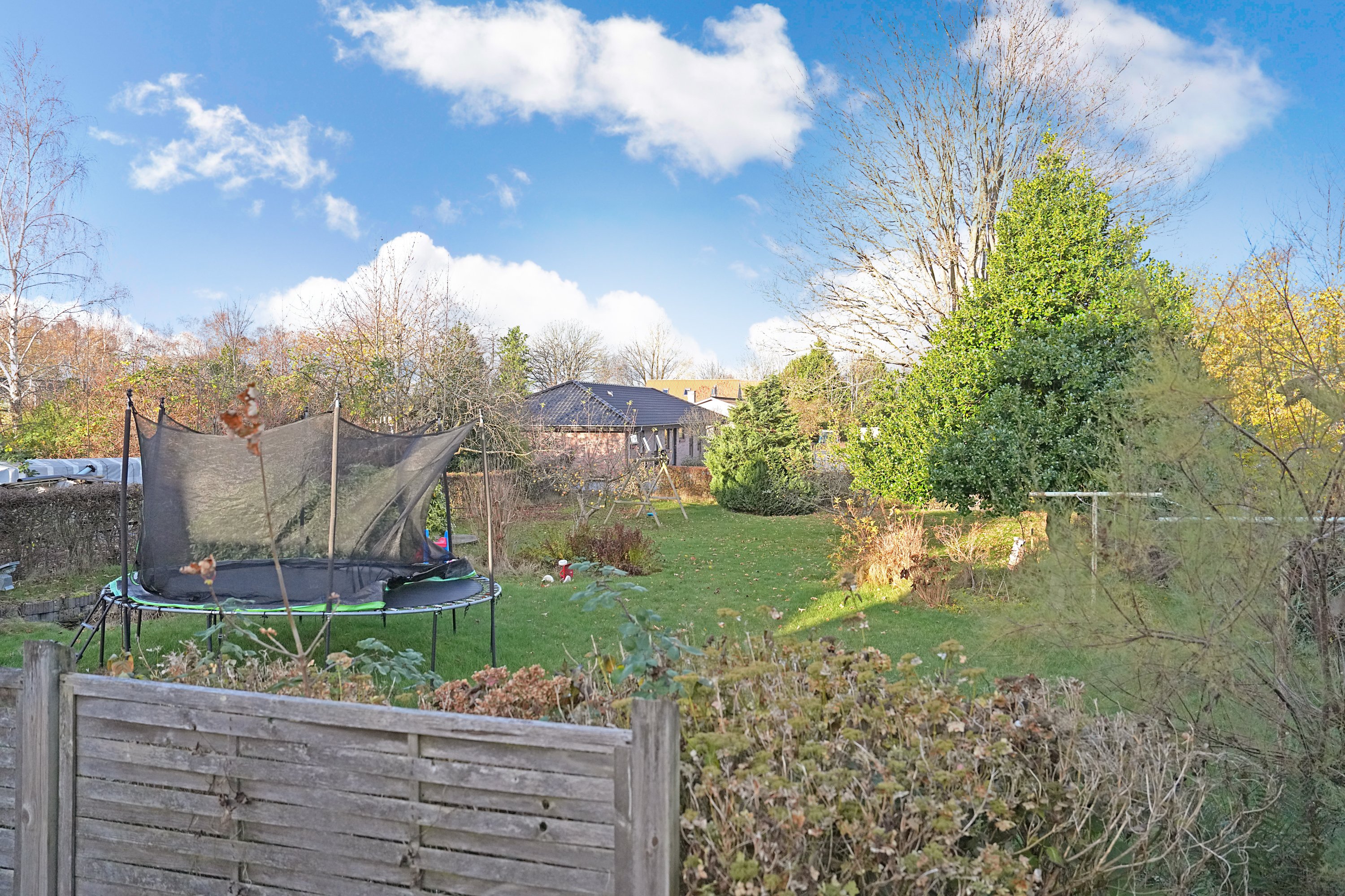 Fremhævet have billede i fuldskærmstilstand. Billede af Nyledsbakken 26, 4500 Nykøbing Sj