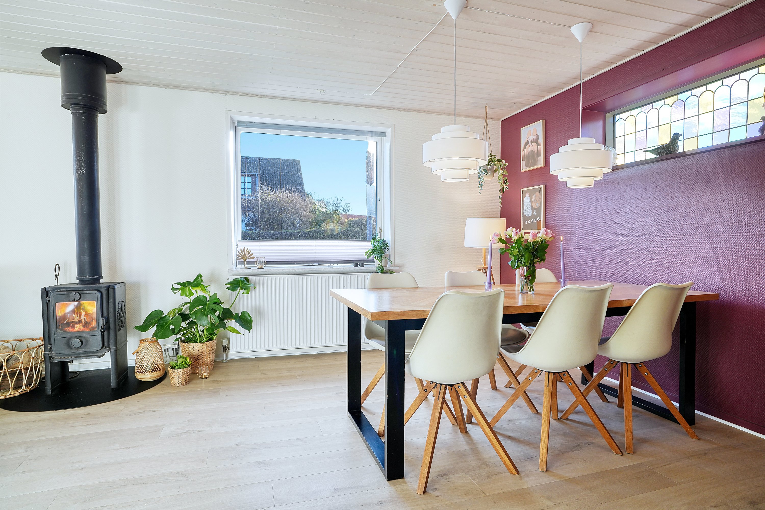 Fremhævet spisestue billede i fuldskærmstilstand. Billede af Nyledsbakken 26, 4500 Nykøbing Sj