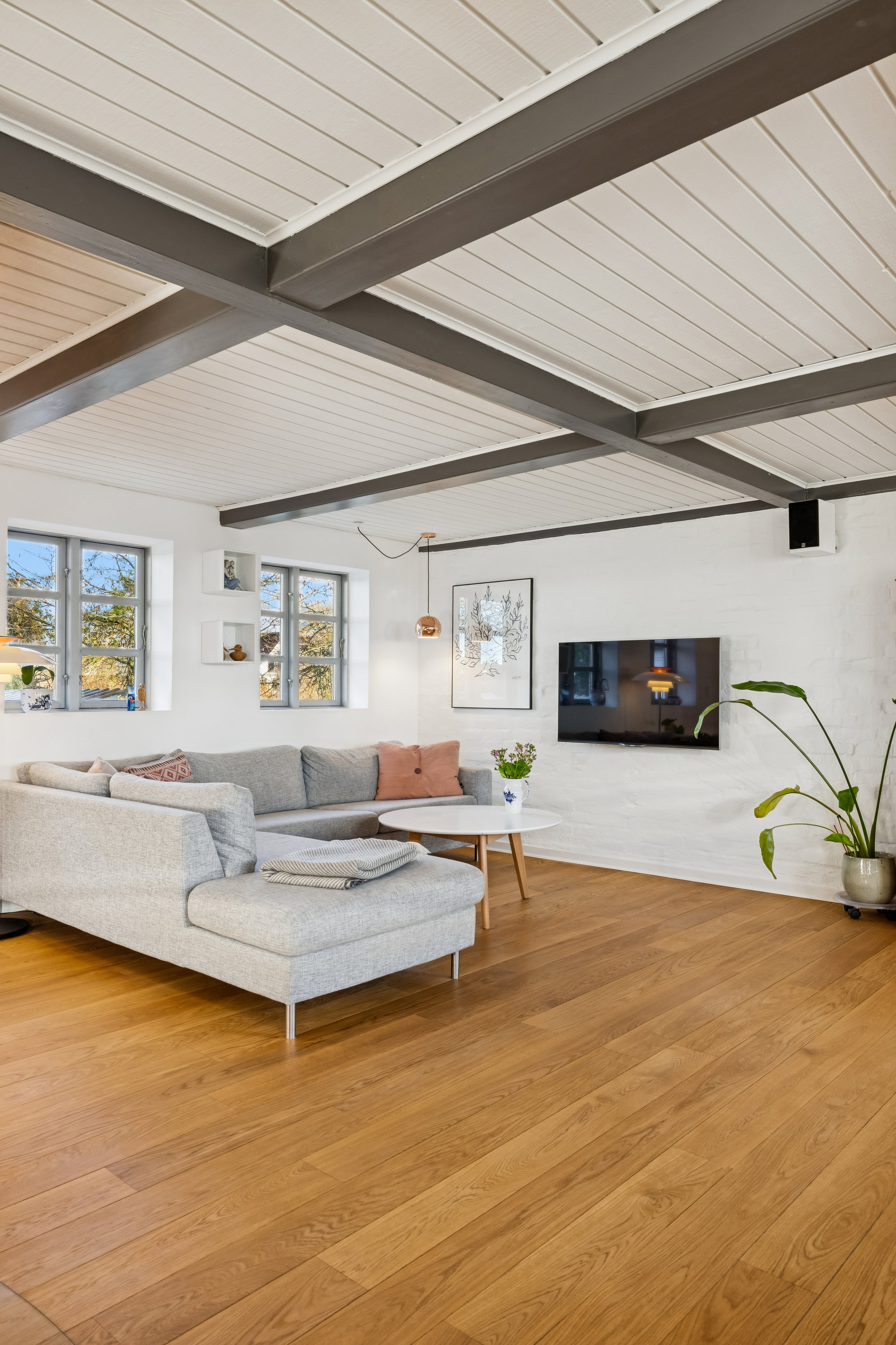 Fremhævet stue billede i fuldskærmstilstand. Billede af Tronkærvej 129, 8541 Skødstrup