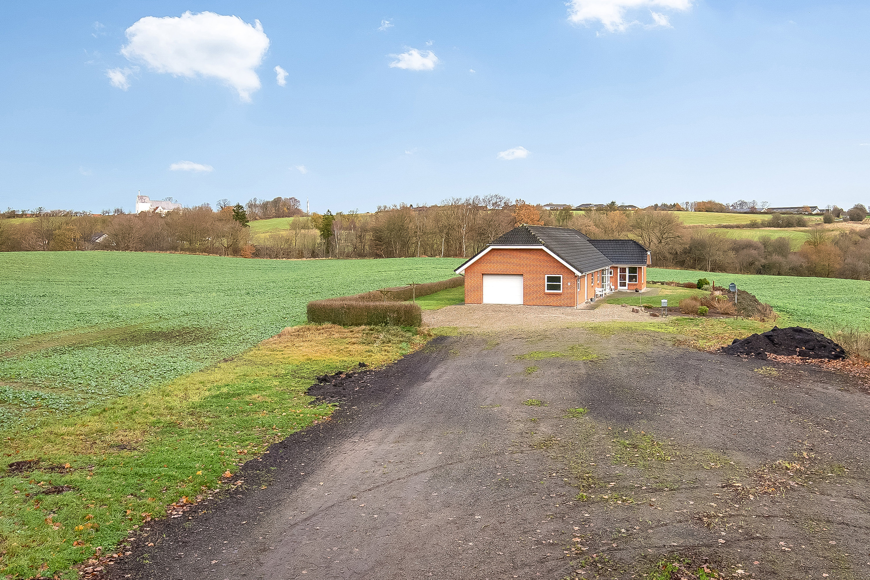 Fremhævet mastefoto billede i fuldskærmstilstand. Billede af Præstekæret 9, Påby, 6000 Kolding