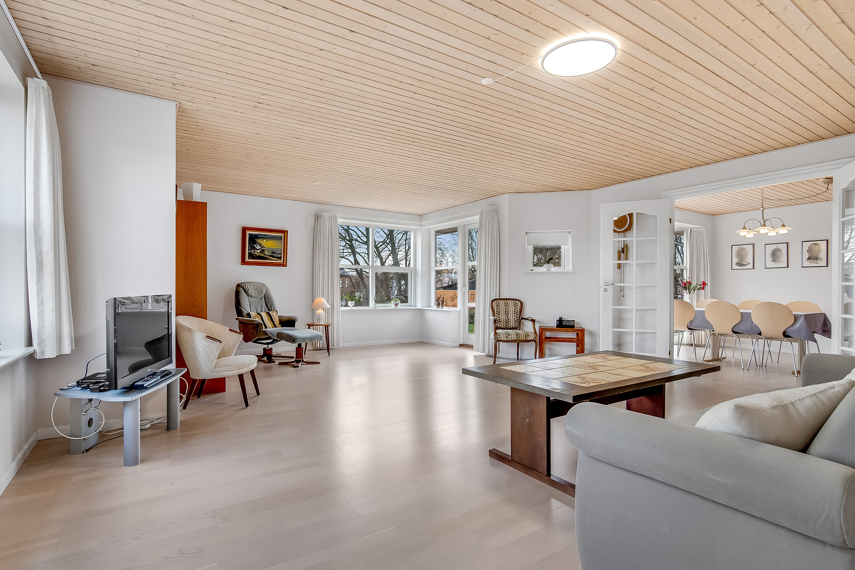 Fremhævet stue billede i fuldskærmstilstand. Billede af Præstekæret 9, Påby, 6000 Kolding