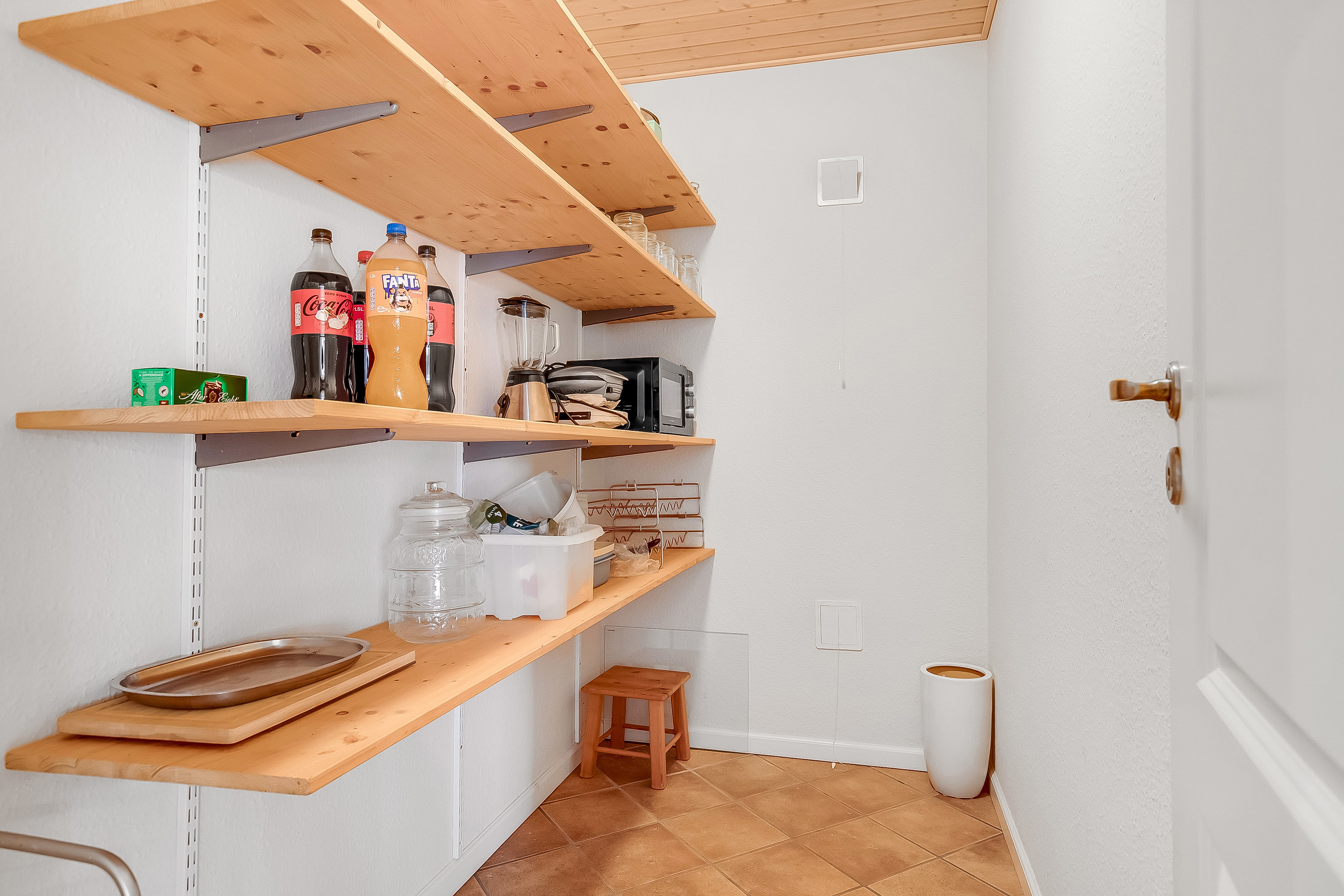 Fremhævet viktualierum billede i fuldskærmstilstand. Billede af Præstekæret 9, Påby, 6000 Kolding