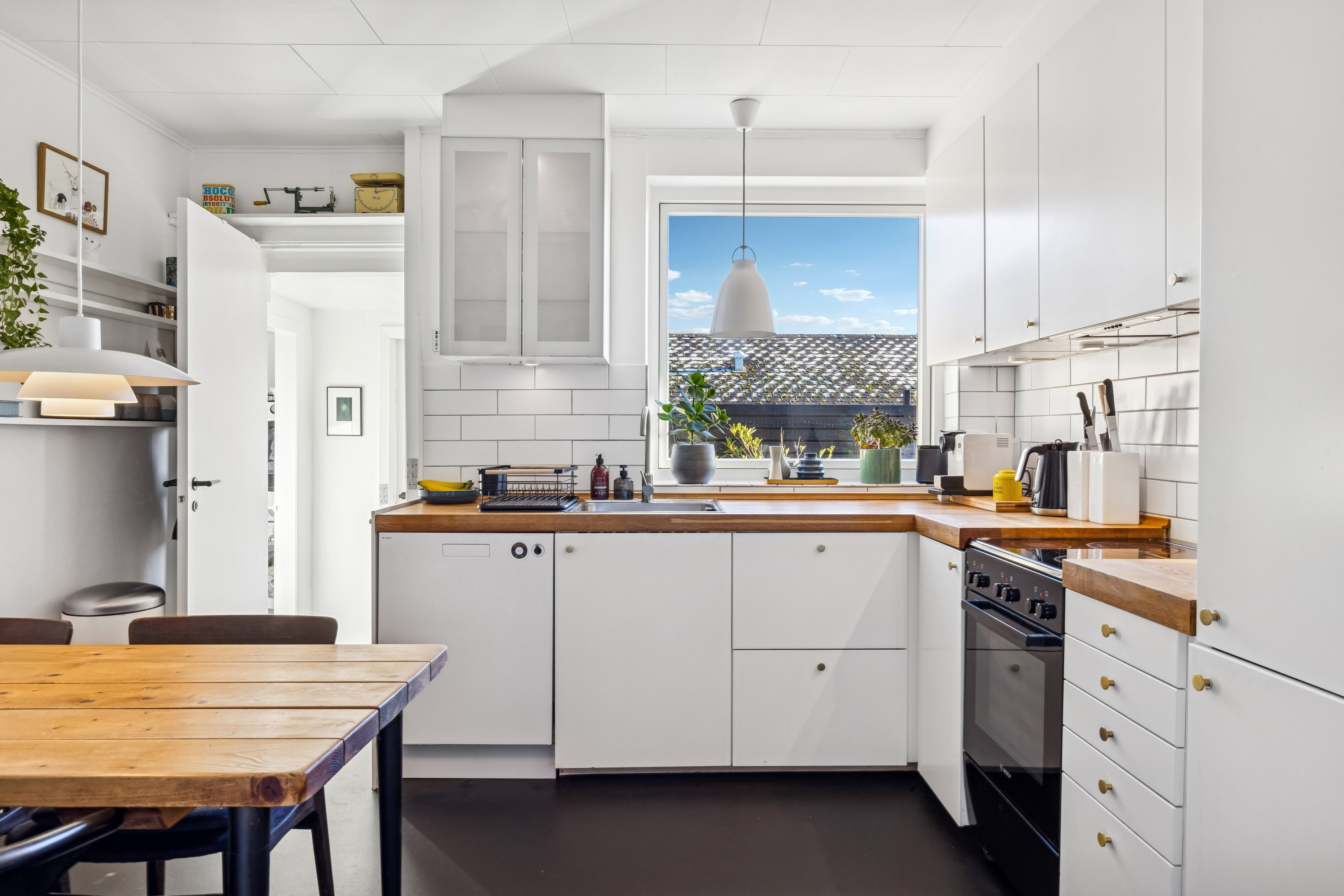 Fremhævet køkken billede i fuldskærmstilstand. Billede af Grankrogen 10, Løgten, 8541 Skødstrup