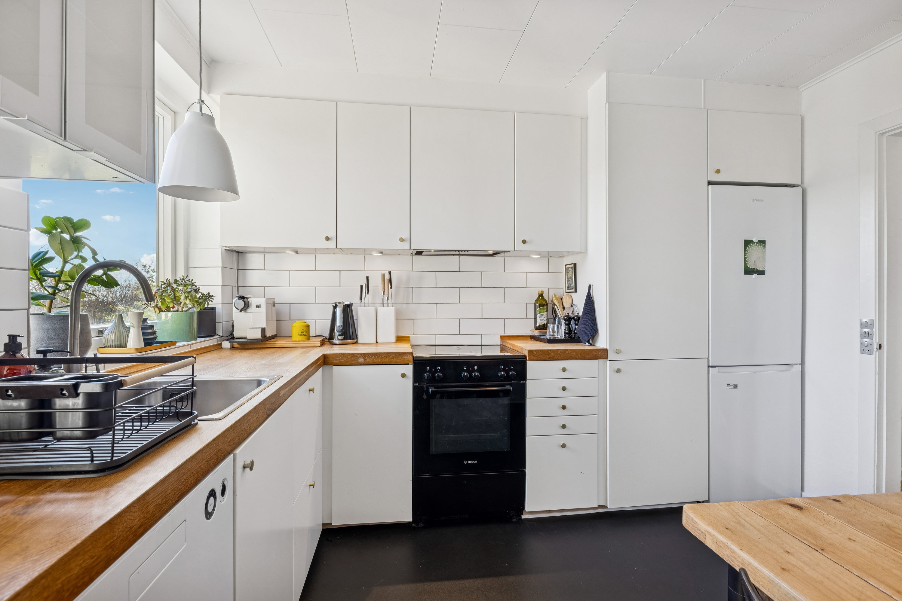 Fremhævet køkken billede i fuldskærmstilstand. Billede af Grankrogen 10, Løgten, 8541 Skødstrup