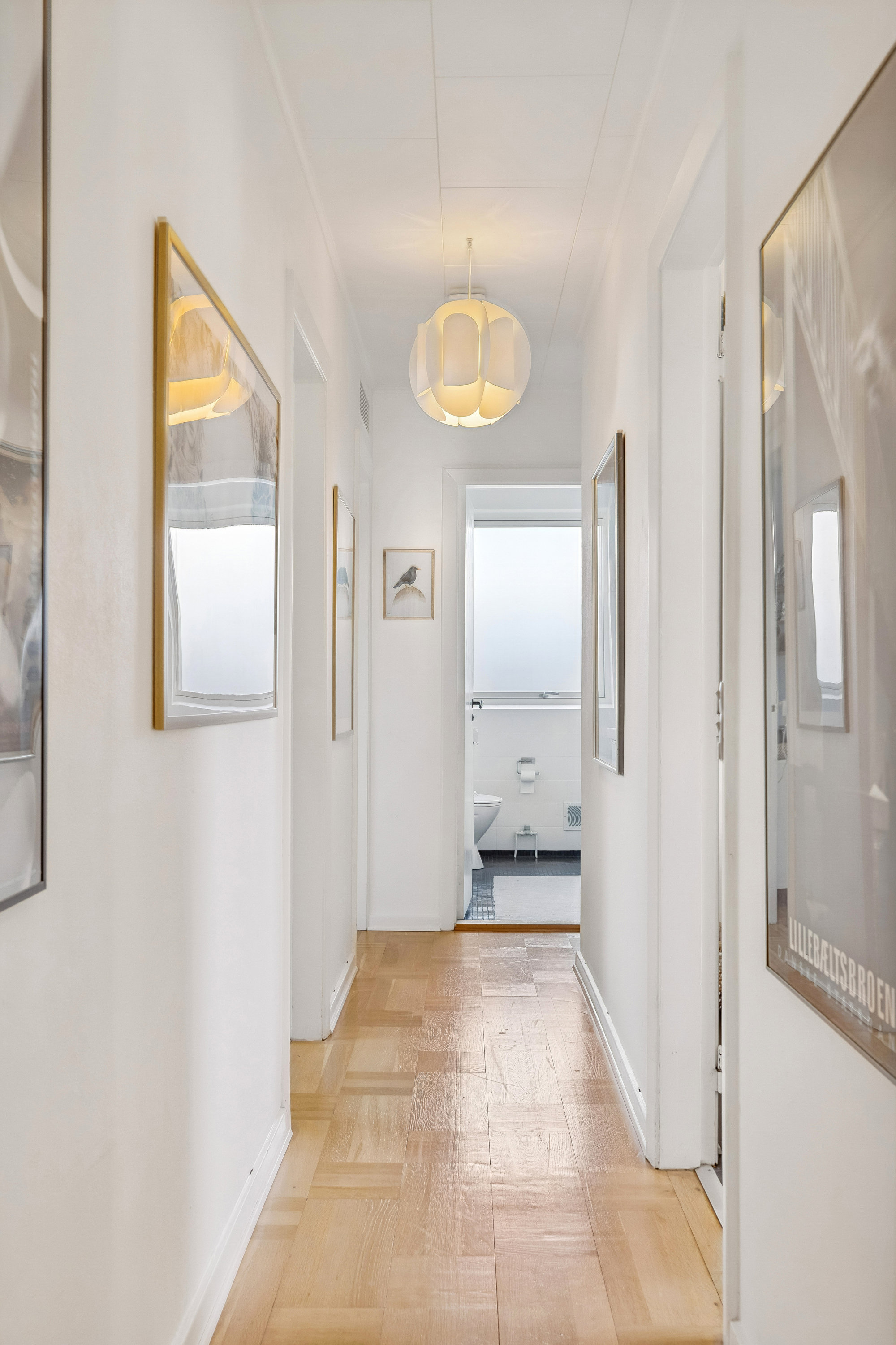 Fremhævet gang billede i fuldskærmstilstand. Billede af Grankrogen 10, Løgten, 8541 Skødstrup