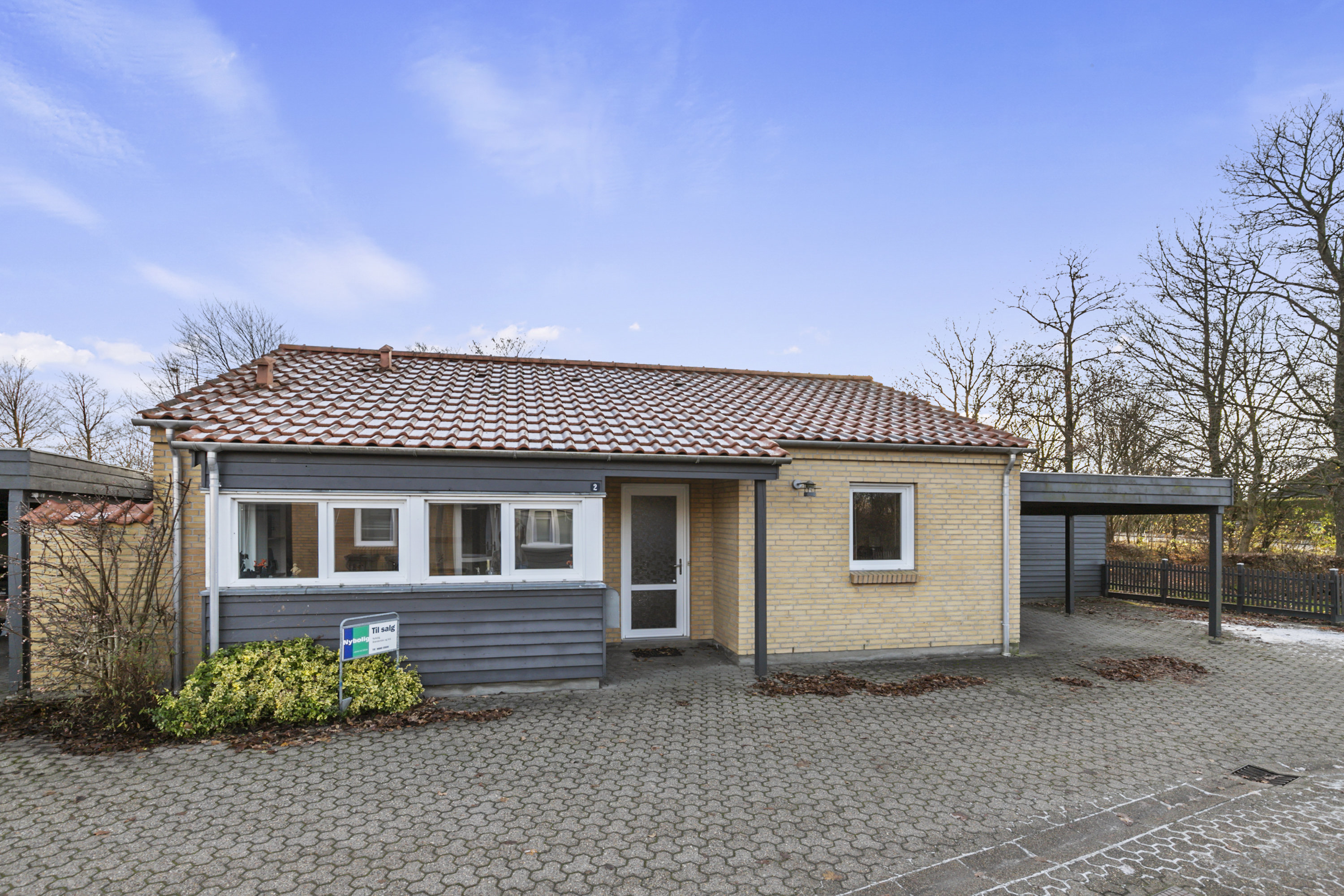 Fremhævet facade billede i fuldskærmstilstand. Billede af Knolden 2, 9700 Brønderslev