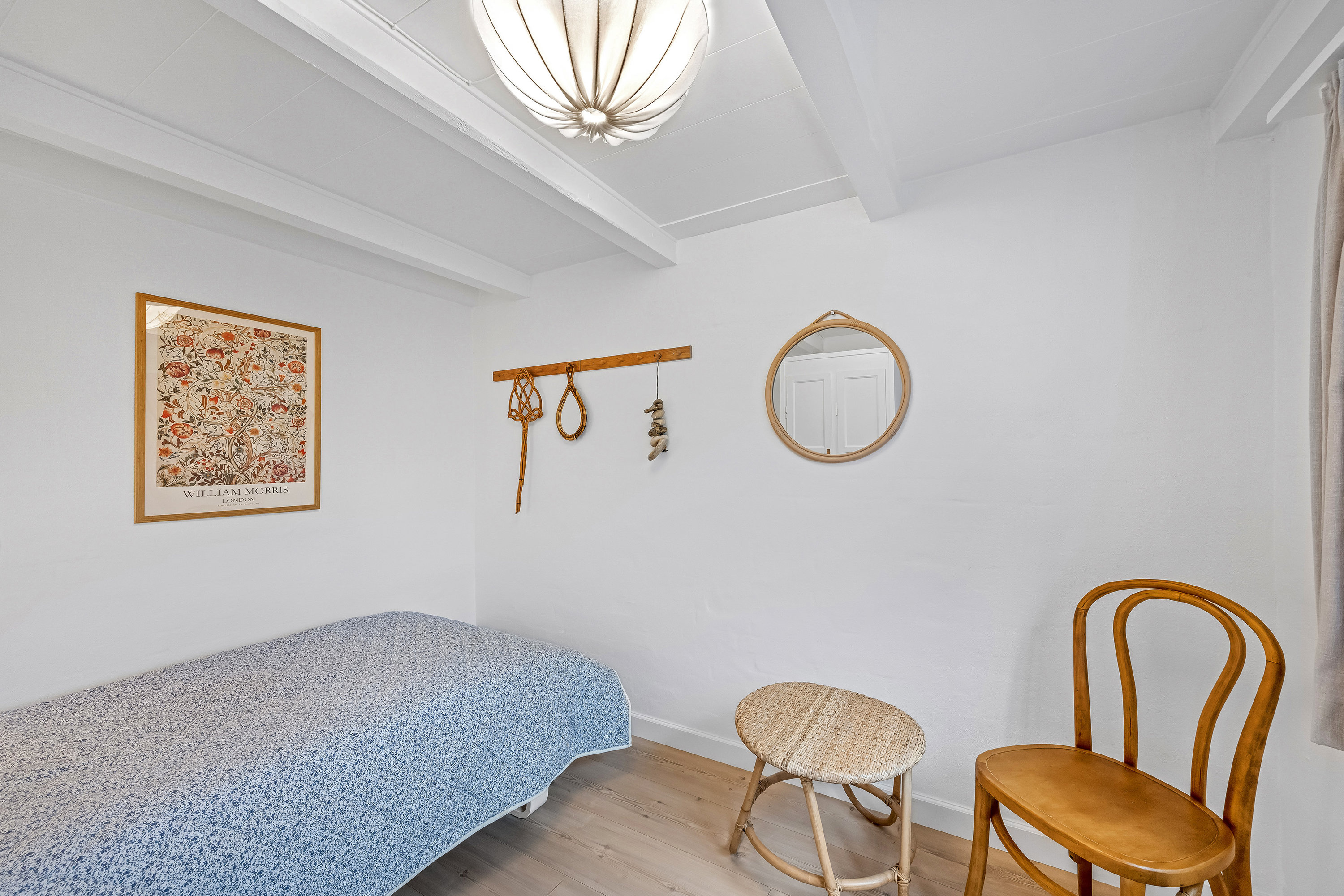 Fremhævet soveværelse billede i fuldskærmstilstand. Billede af Redningsvejen 47, Nymindegab, 6830 Nørre Nebel