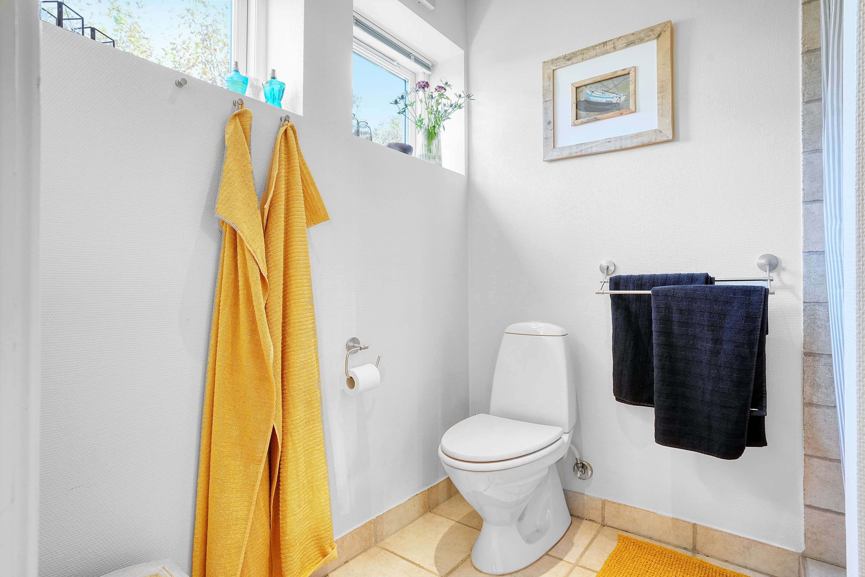 Fremhævet badeværelse billede i fuldskærmstilstand. Billede af Bregnerød Byvej 15B, 3520 Farum