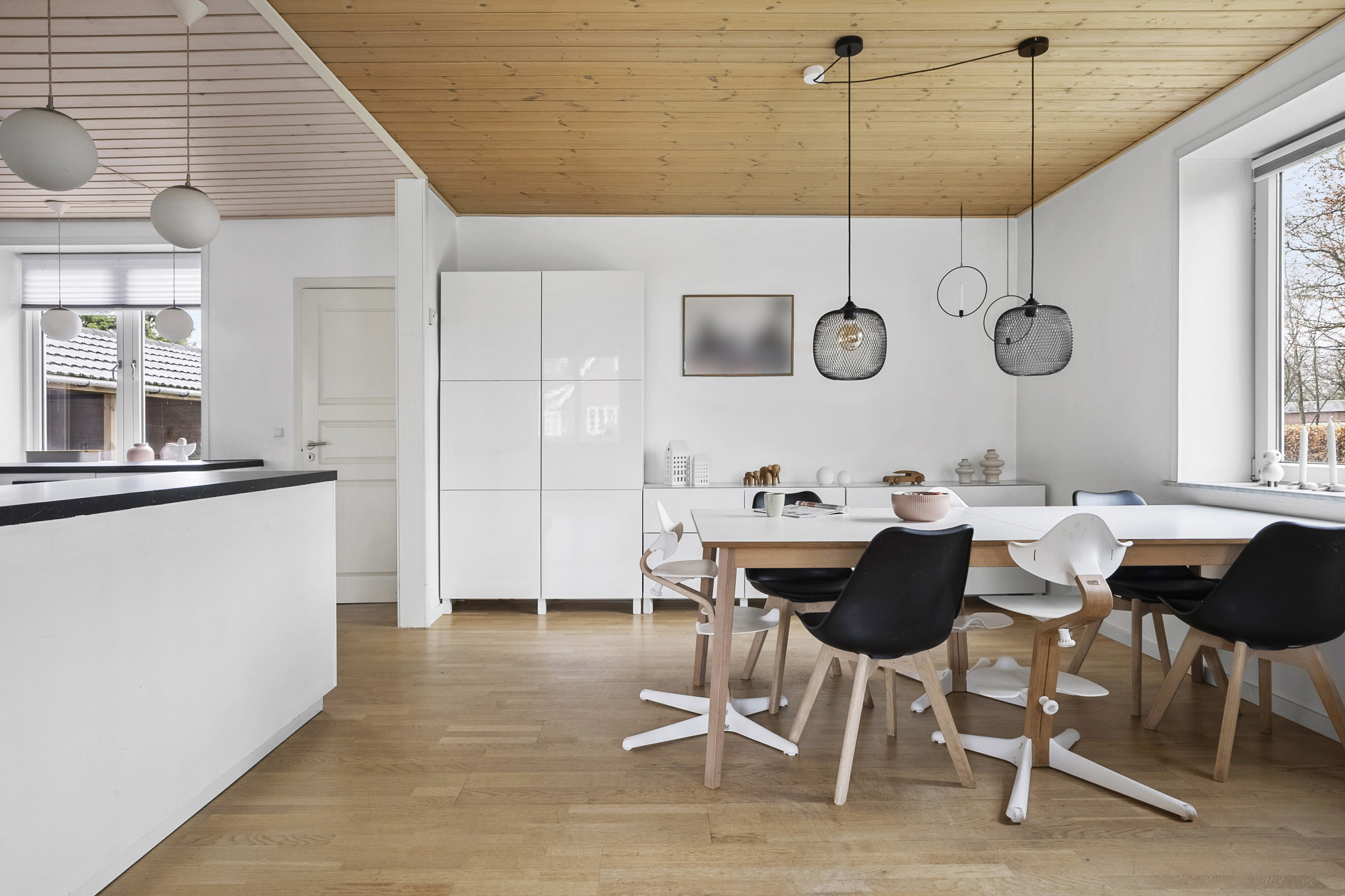 Fremhævet spisestue billede i fuldskærmstilstand. Billede af Lintrupvej 32, 6660 Lintrup