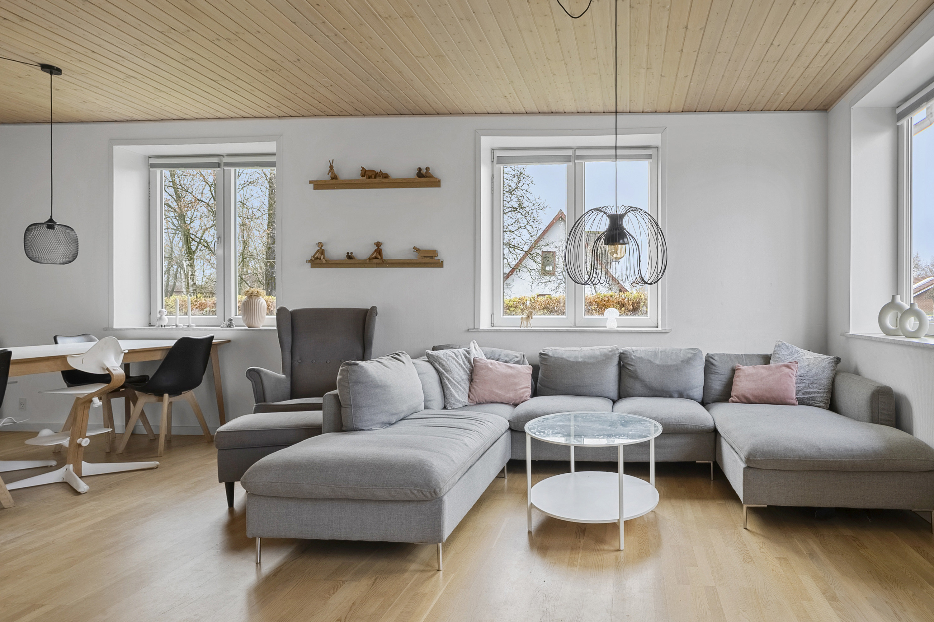 Fremhævet stue billede i fuldskærmstilstand. Billede af Lintrupvej 32, 6660 Lintrup