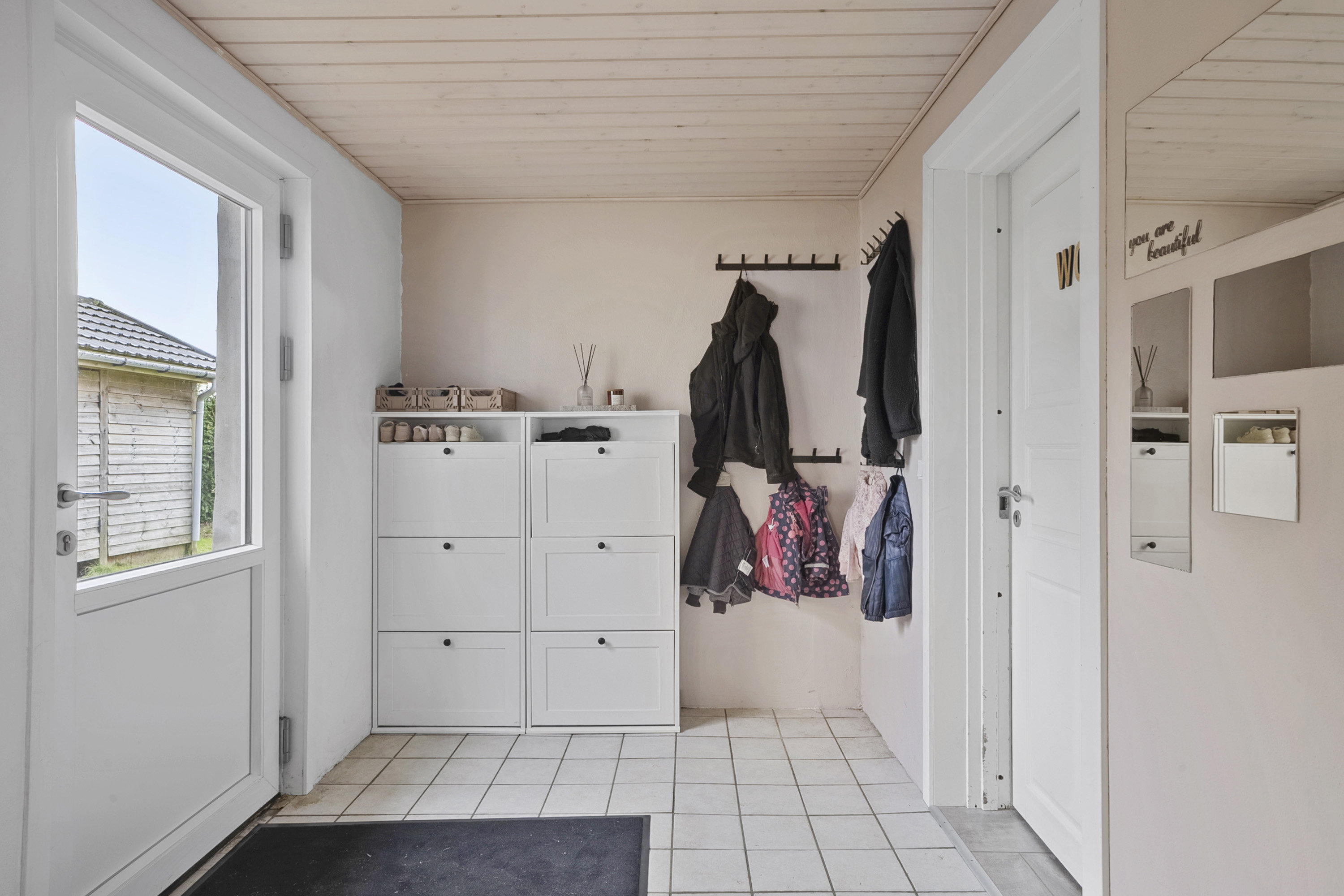 Fremhævet entré billede i fuldskærmstilstand. Billede af Lintrupvej 32, 6660 Lintrup