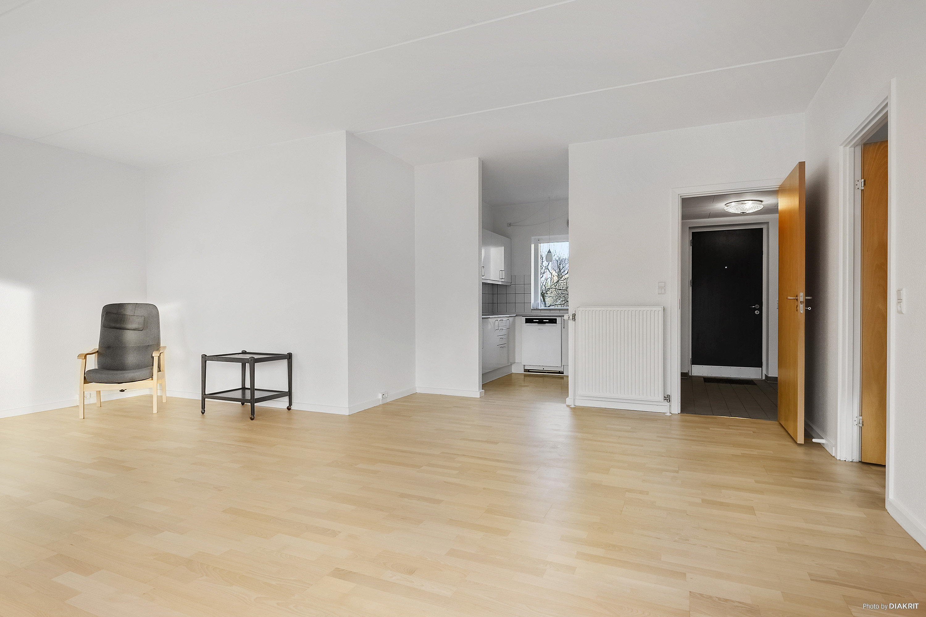 Fremhævet stue billede i fuldskærmstilstand. Billede af Banegårdsparken 13, st.., 8300 Odder