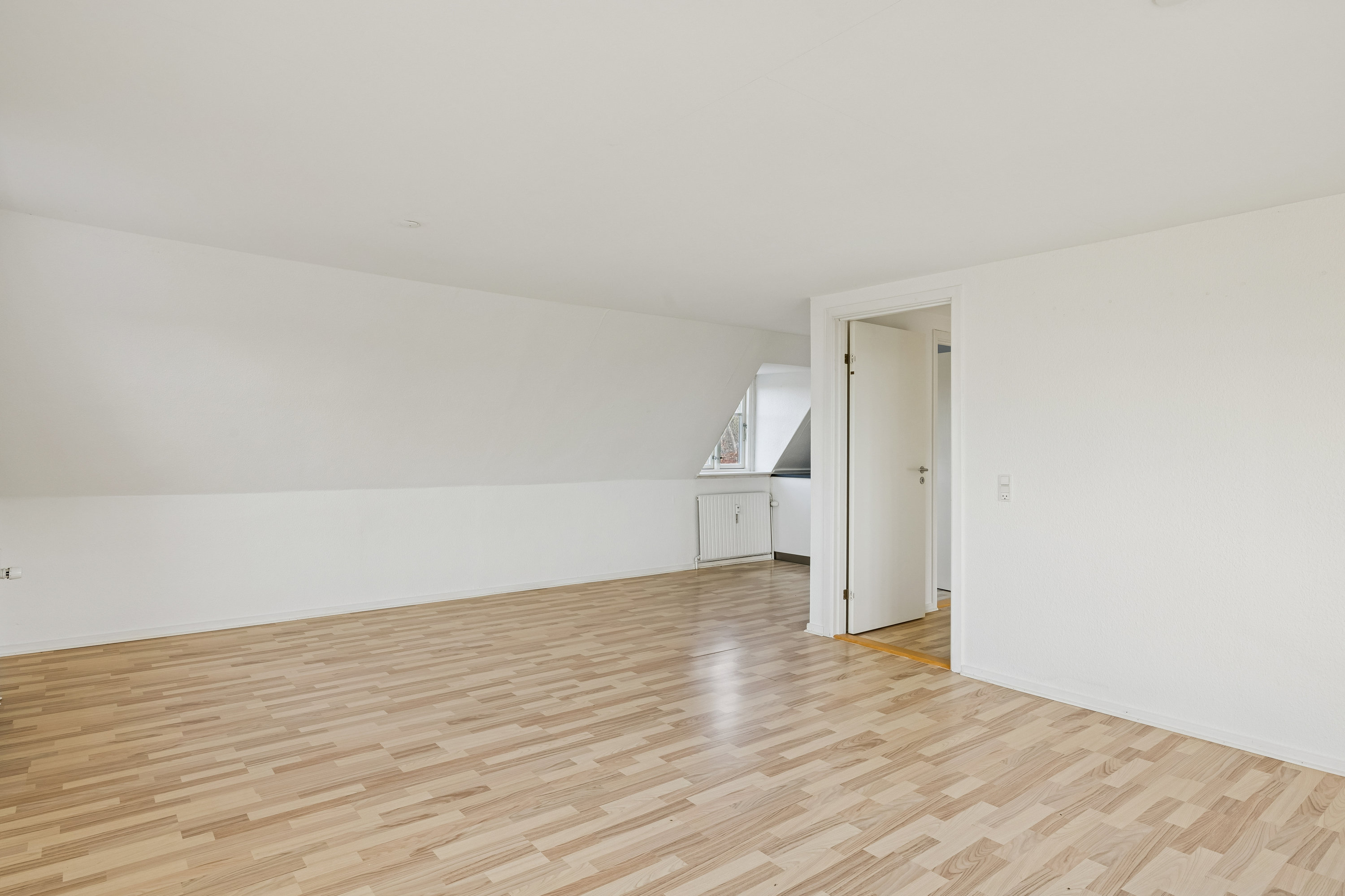 Fremhævet værelse billede i fuldskærmstilstand. Billede af Skolevej 6, 8410 Rønde