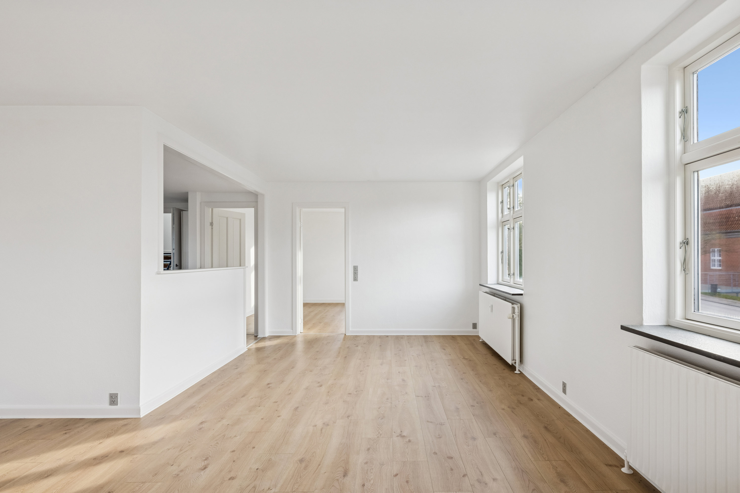 Fremhævet stue billede i fuldskærmstilstand. Billede af Skolevej 6, 8410 Rønde