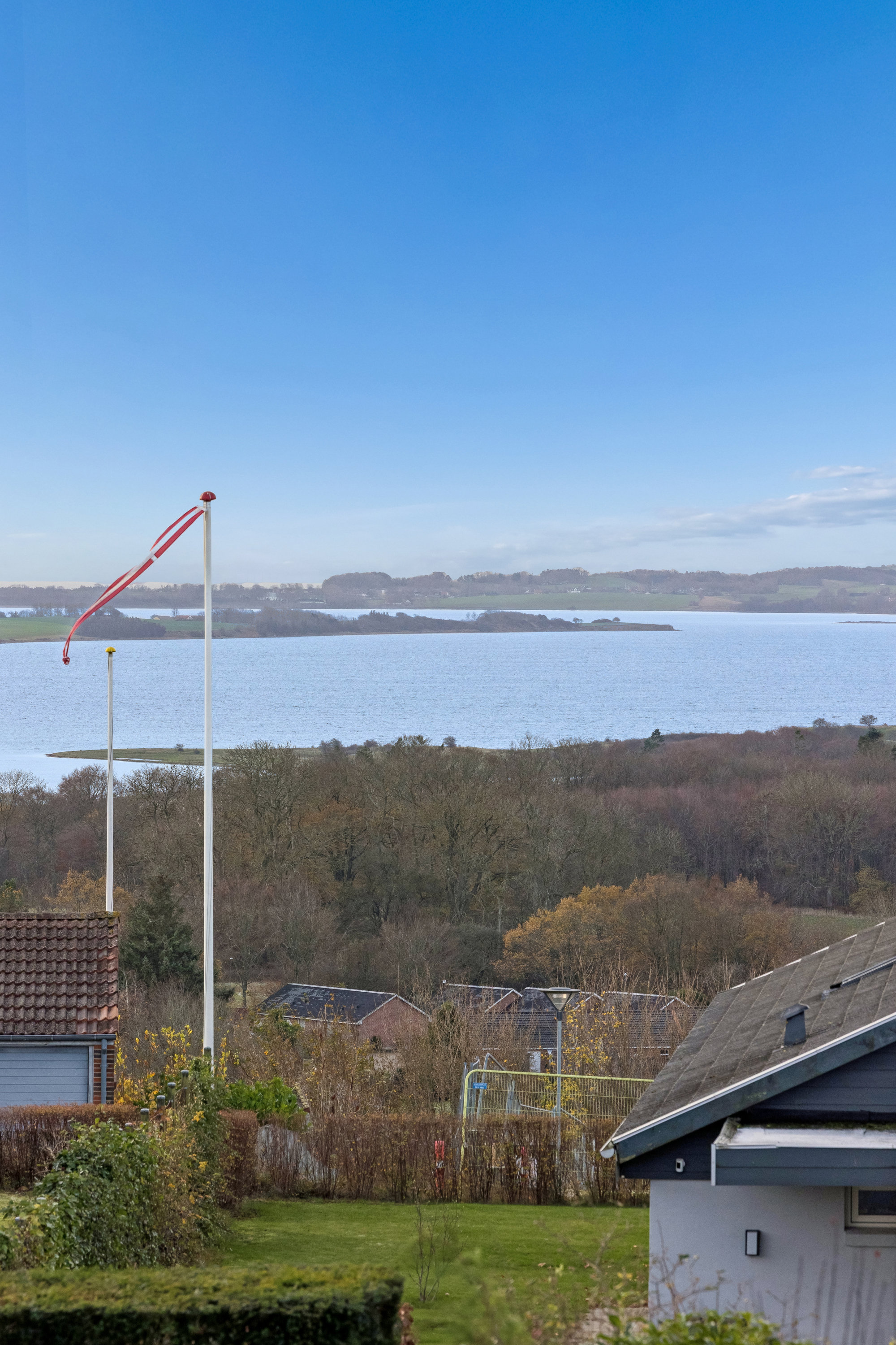 Fremhævet luftfoto billede i fuldskærmstilstand. Billede af Baunevænget 17, 8410 Rønde