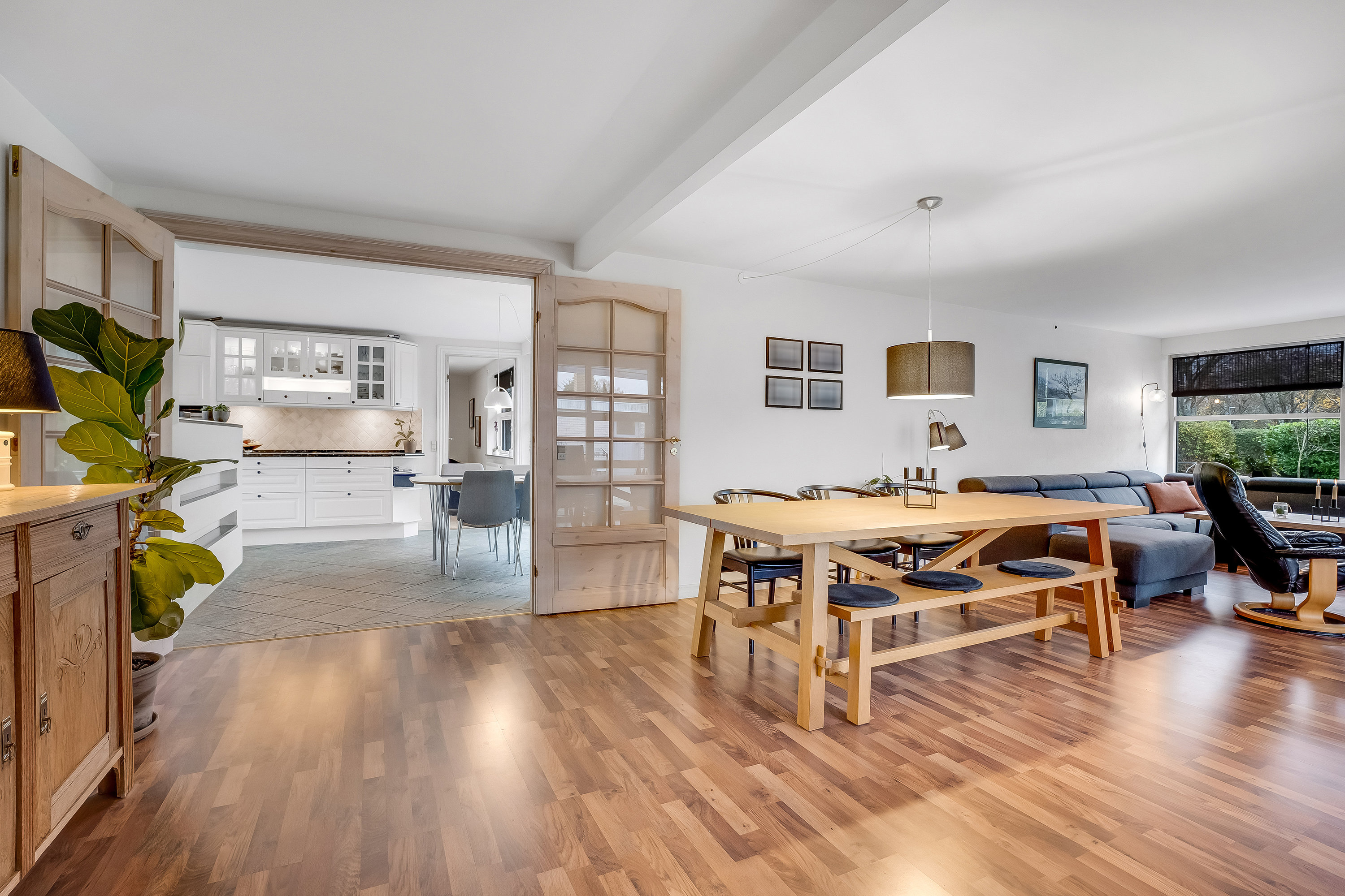 Fremhævet stue billede i fuldskærmstilstand. Billede af Bregnevej 5, 4930 Maribo